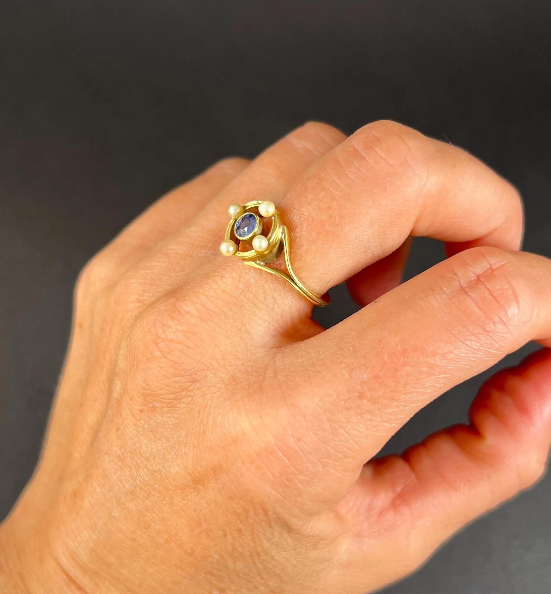 Antique 15ct Yellow Gold, Art Nouveau Sapphire and Pearl Target Ring For Sale 4