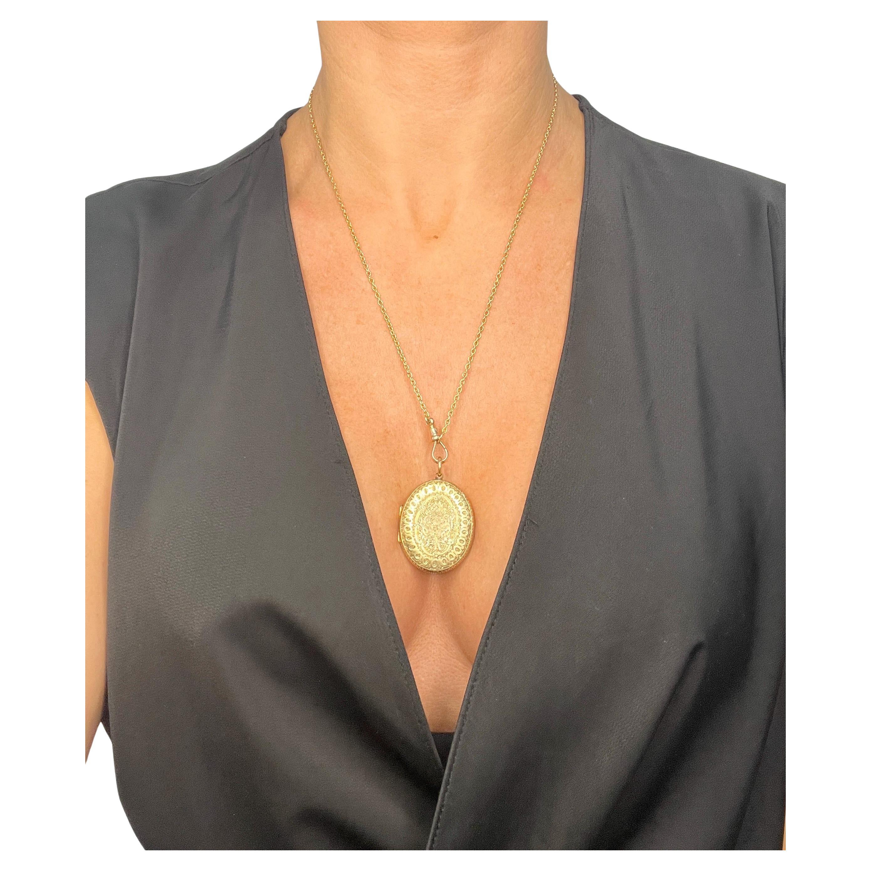 Antique 15ct Yellow Gold, Early Victorian Floral Engraved Oval Shaped Locket