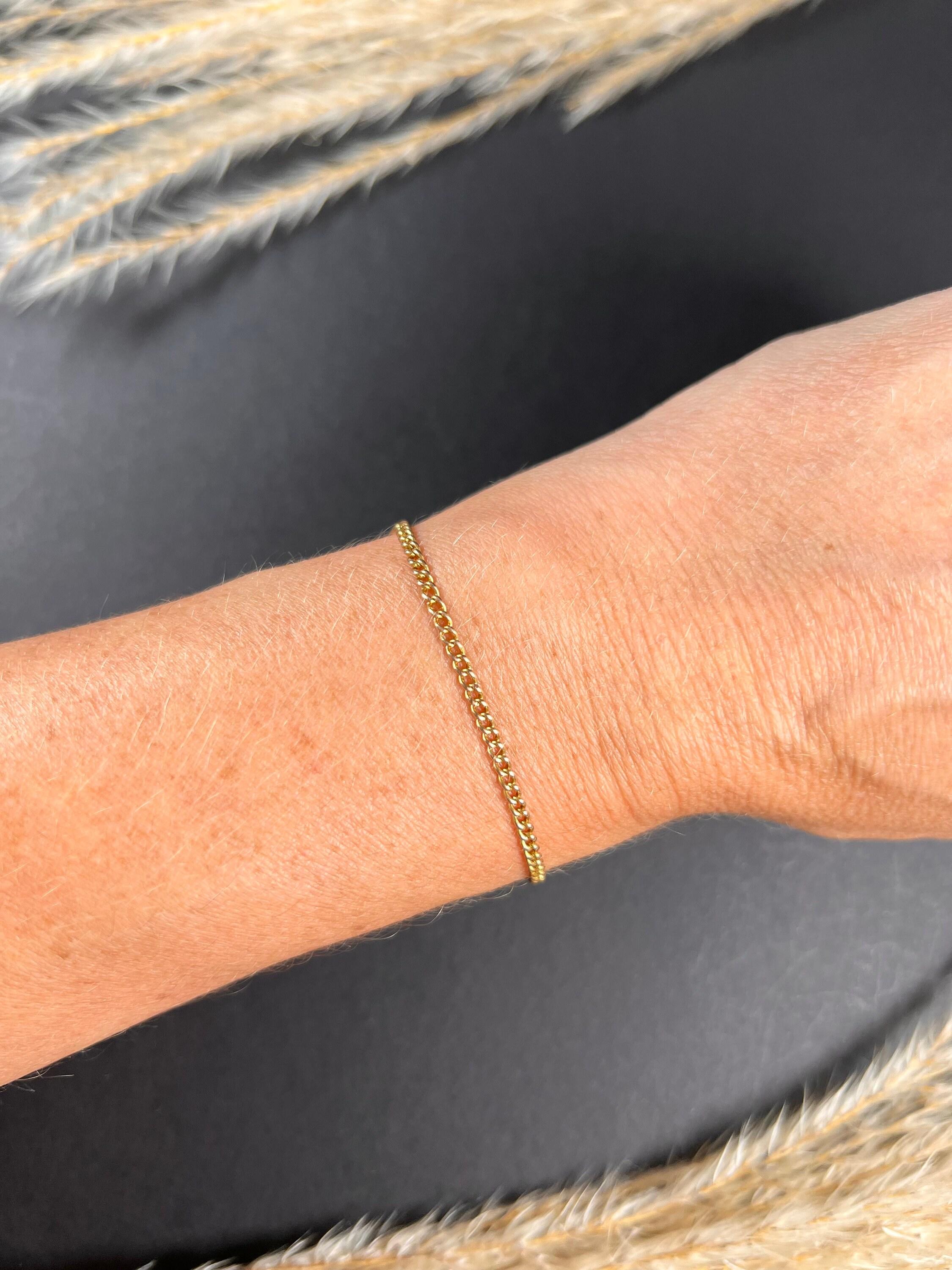 Antique 15ct Yellow Gold Edwardian Curb Link Bracelet In Good Condition For Sale In Brighton, GB