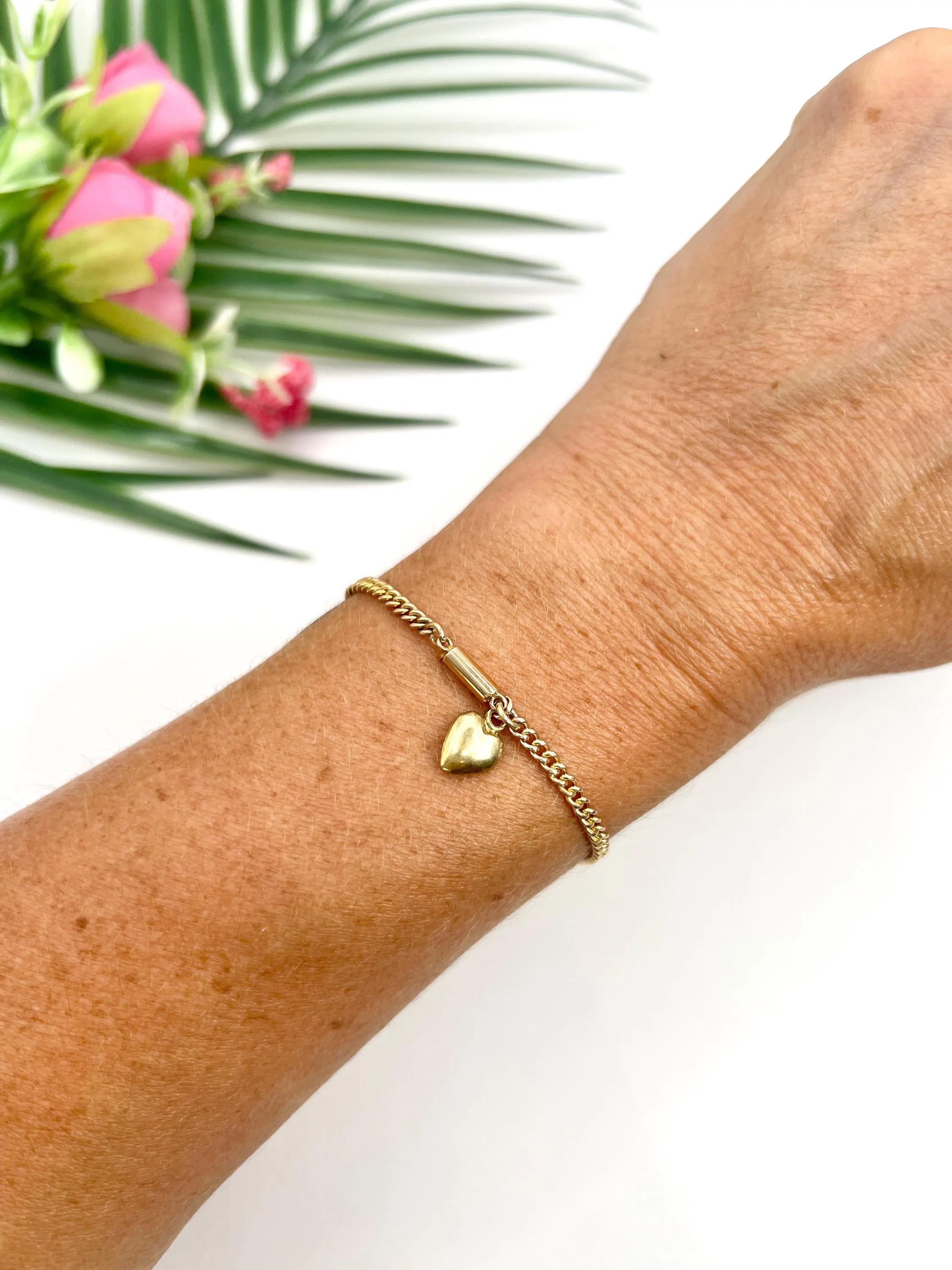 Femenino o masculino Pulsera antigua de oro amarillo de 15 ct, Edwardian Fine Curb Link Heart Charm Bracelet