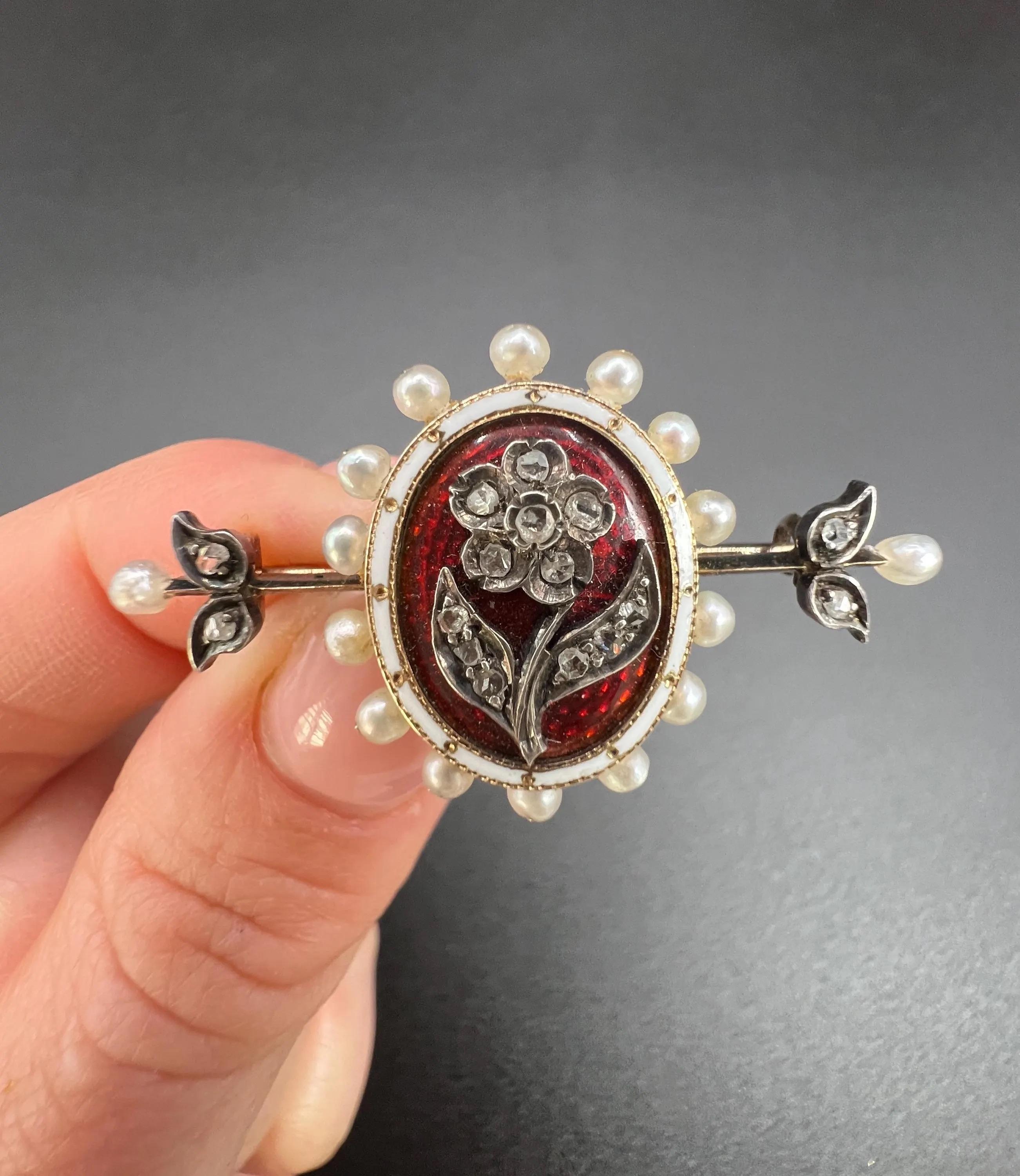 Antike 15 Karat Gelbgold Edwardianische Rote Emaille Diamant & Saatperlen-Blumenbrosche im Zustand „Gut“ im Angebot in Brighton, GB