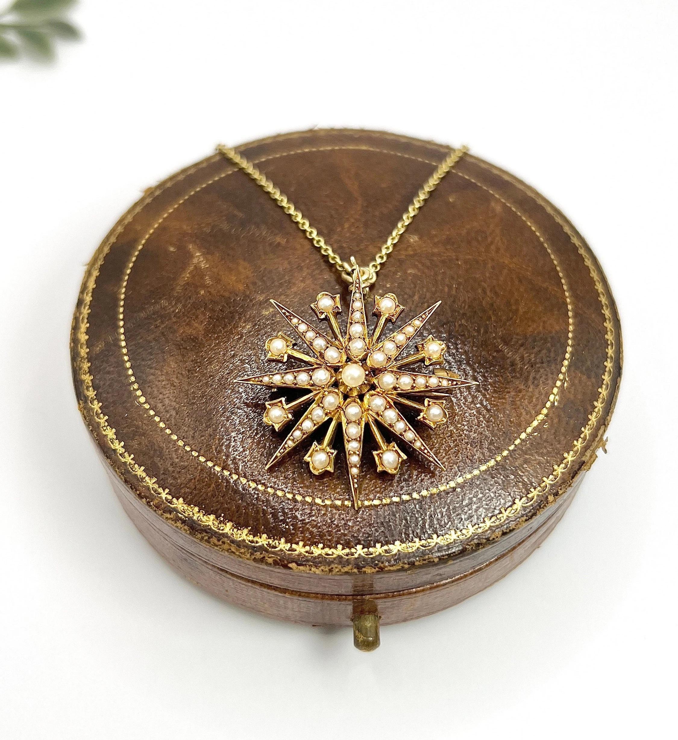 Antique 15ct Yellow Gold, Edwardian Seed Pearl Star Pendant / Brooch For Sale 1