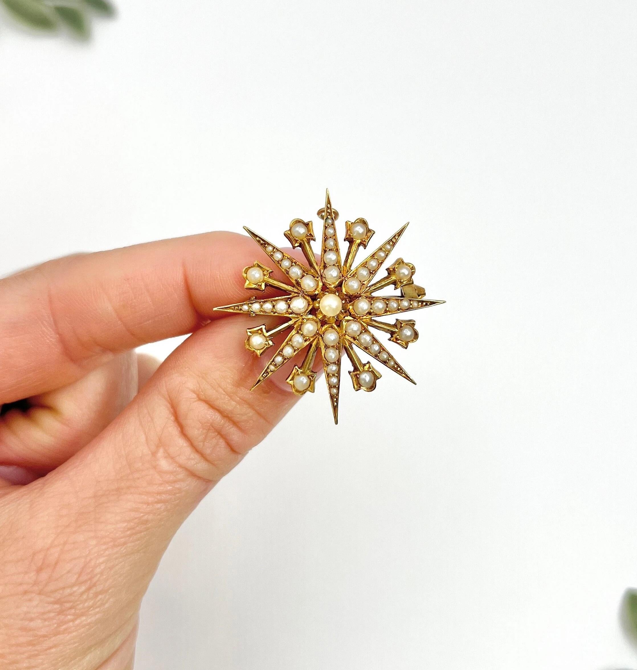 Antique 15ct Yellow Gold, Edwardian Seed Pearl Star Pendant / Brooch For Sale 3