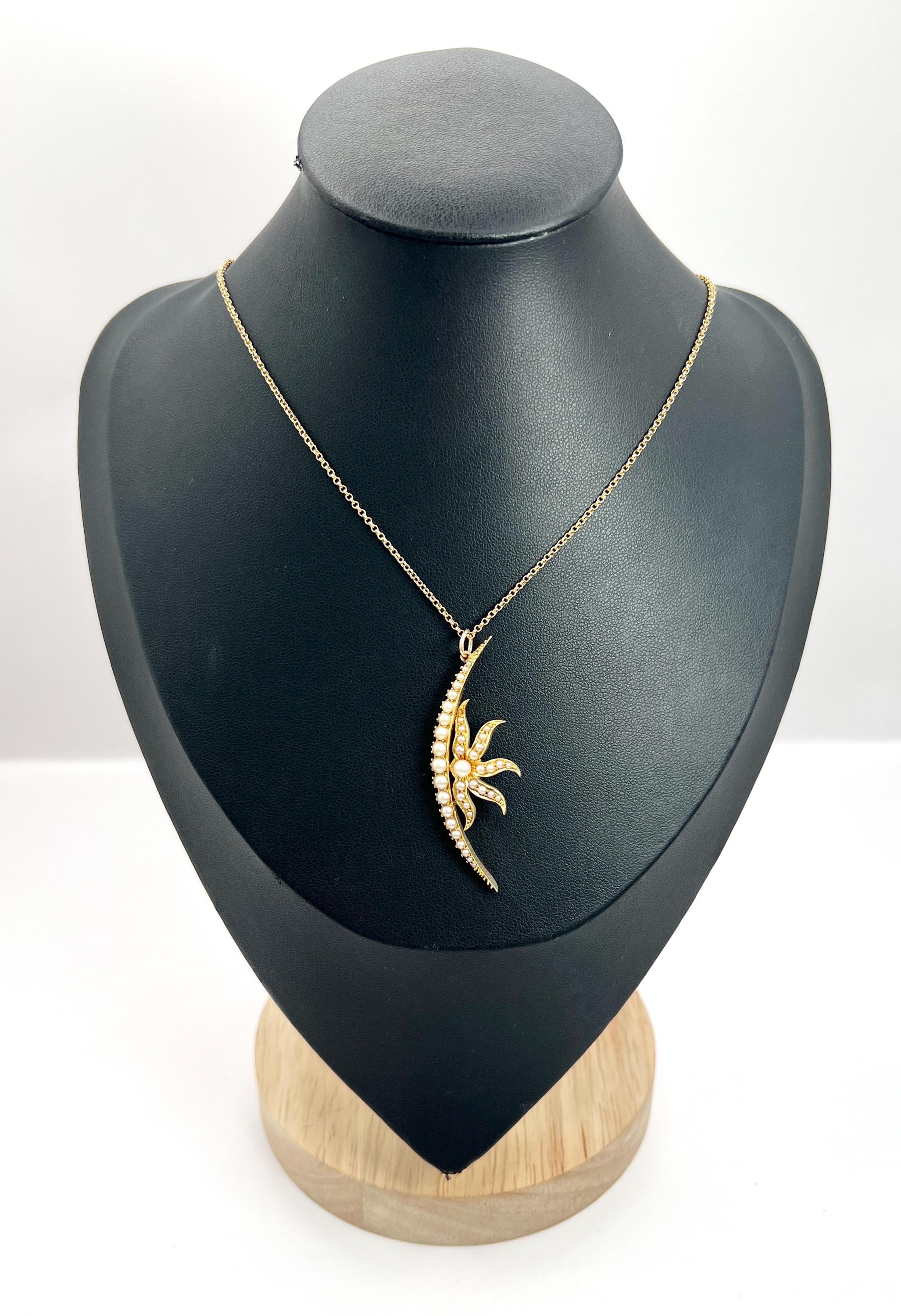 Antique Crescent Pendant 

15ct Yellow Gold

Circa 1900

*THE CHAIN IS SOLD SEPARATELY 

Crafted from 15ct yellow gold, this exquisite Edwardian moon pendant showcases a stunning crescent shape adorned with a radiant half-sunburst. The pendant is