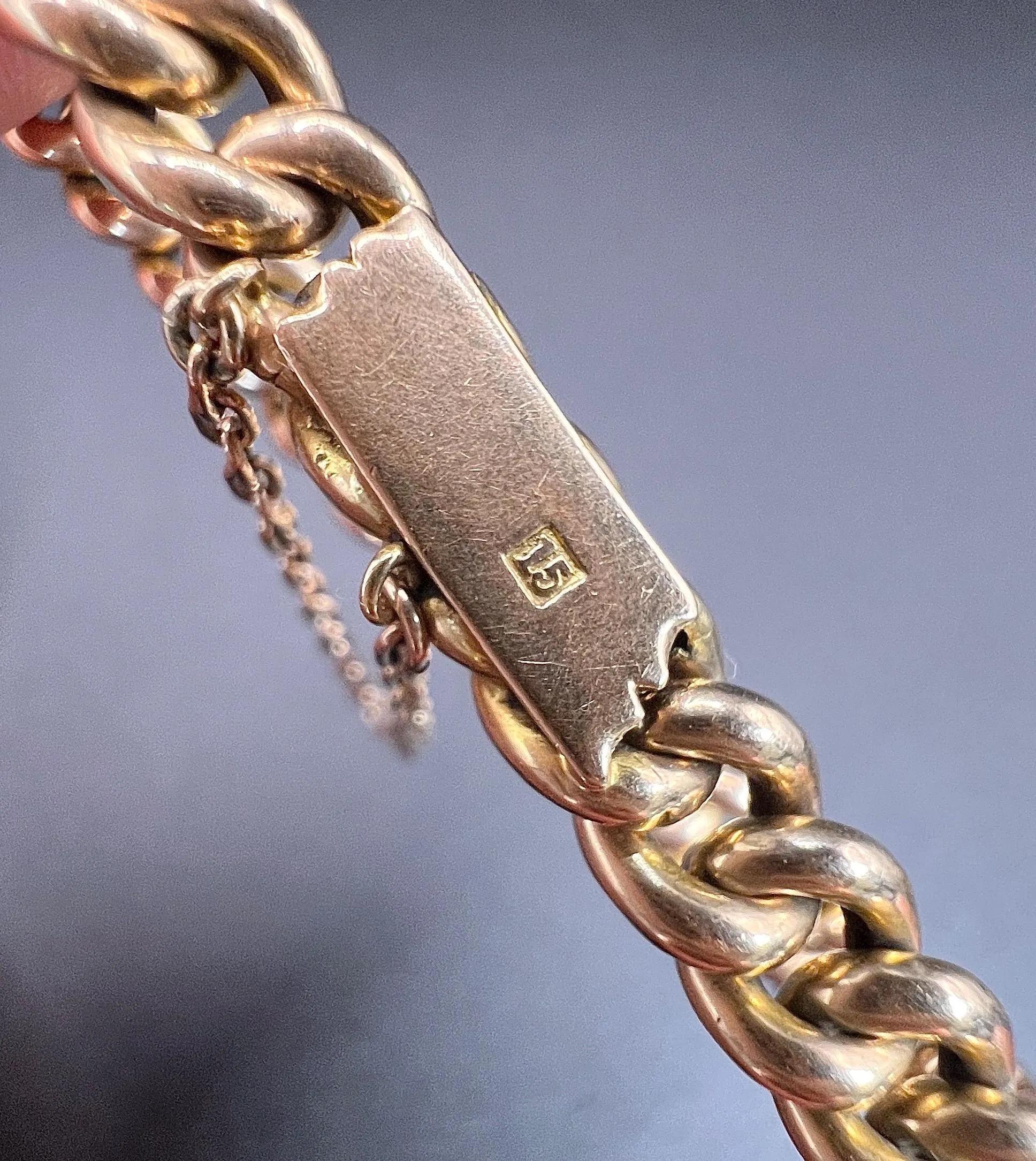 Bracelet ancien en or jaune 15ct, édouardien, à maillons massifs avec fermoir intégral Unisexe en vente