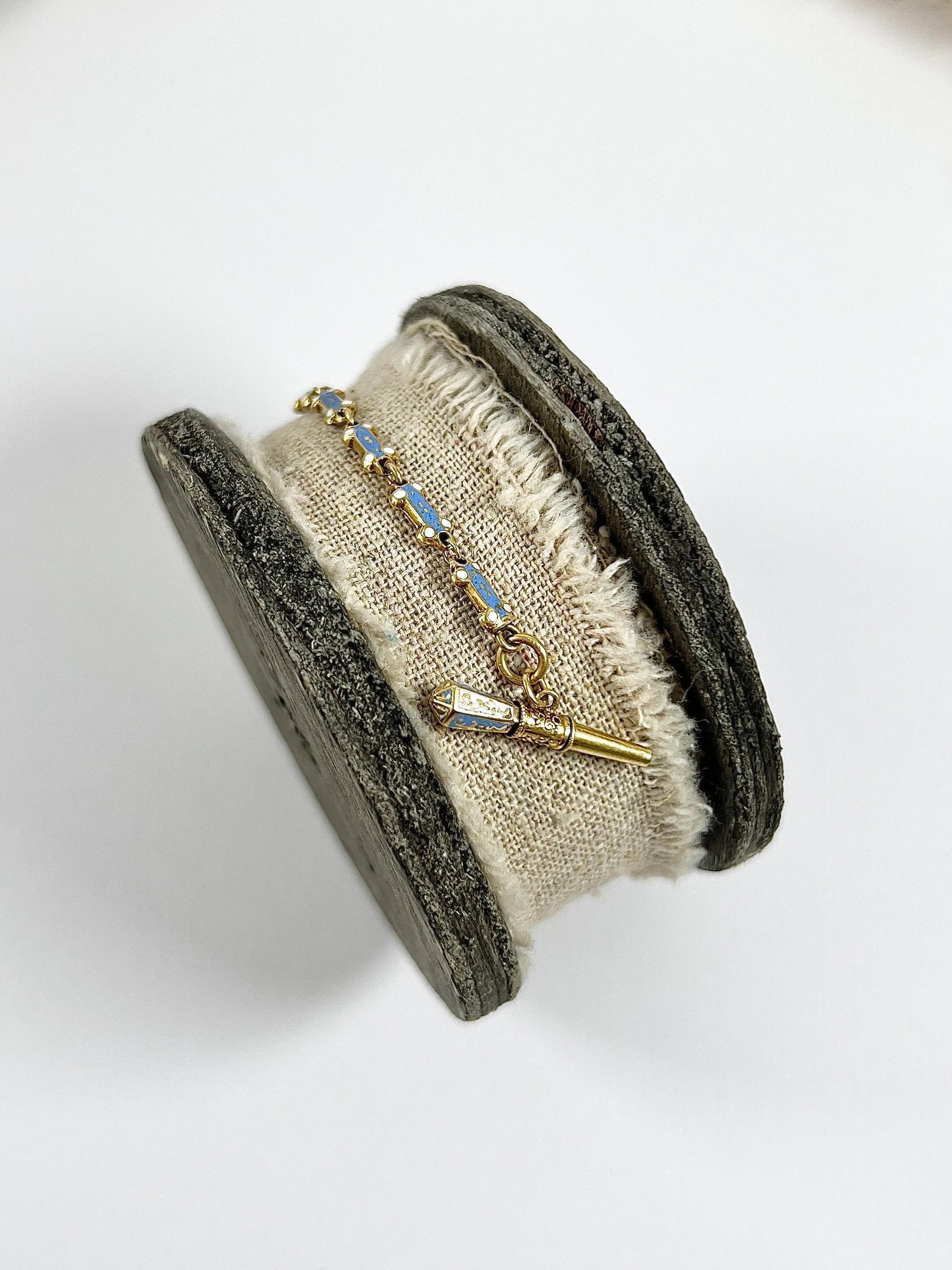 Antique 15ct Yellow Gold & Enamel, Fancy Victorian Pocket Watch Key Pendant In Good Condition For Sale In Brighton, GB