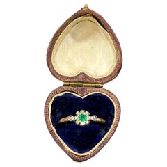 Antique 15ct Yellow Gold, Georgian Emerald & Diamond Cluster Ring, Circa 1840
