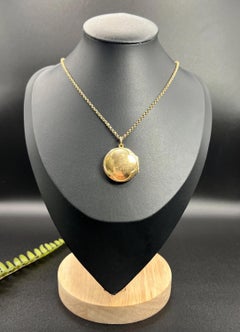 Antique 15ct Yellow Gold, Round 4 Leaf Clover Locket, Hallmarked Birmingham 1917