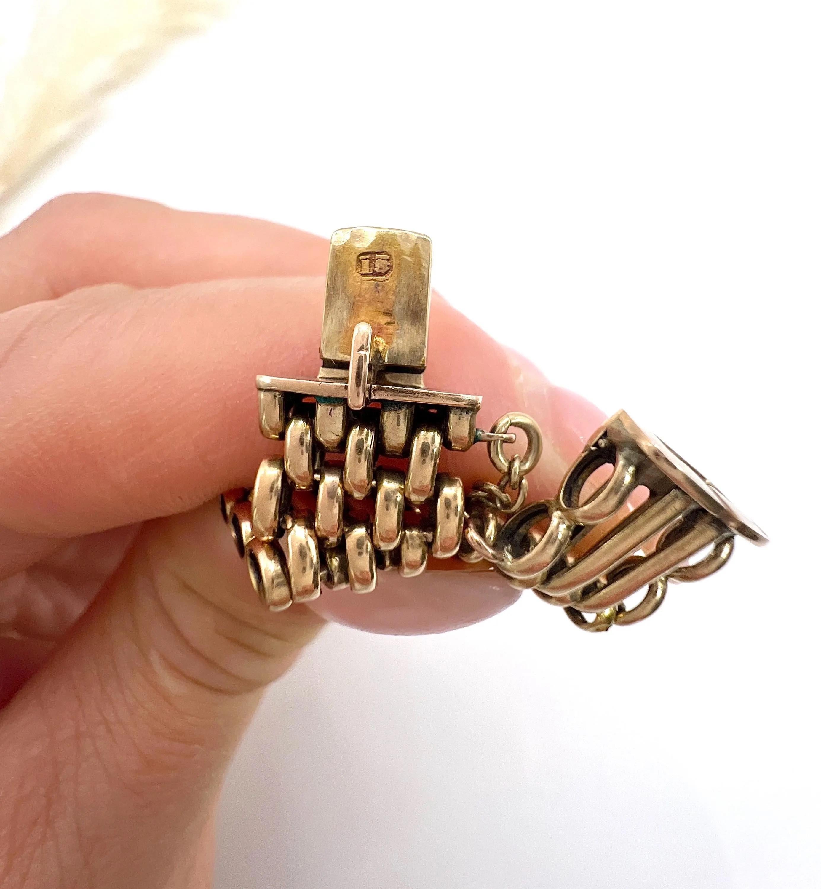 Bracelet ancien en or jaune 15ct estampillé, d'époque édouardienne en vente 5