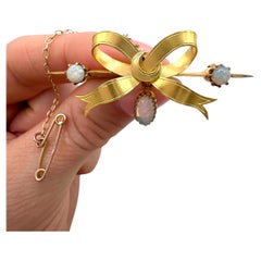 Antique 15ct Yellow Gold Stamped, Edwardian Opal Bow Shaped Brooch