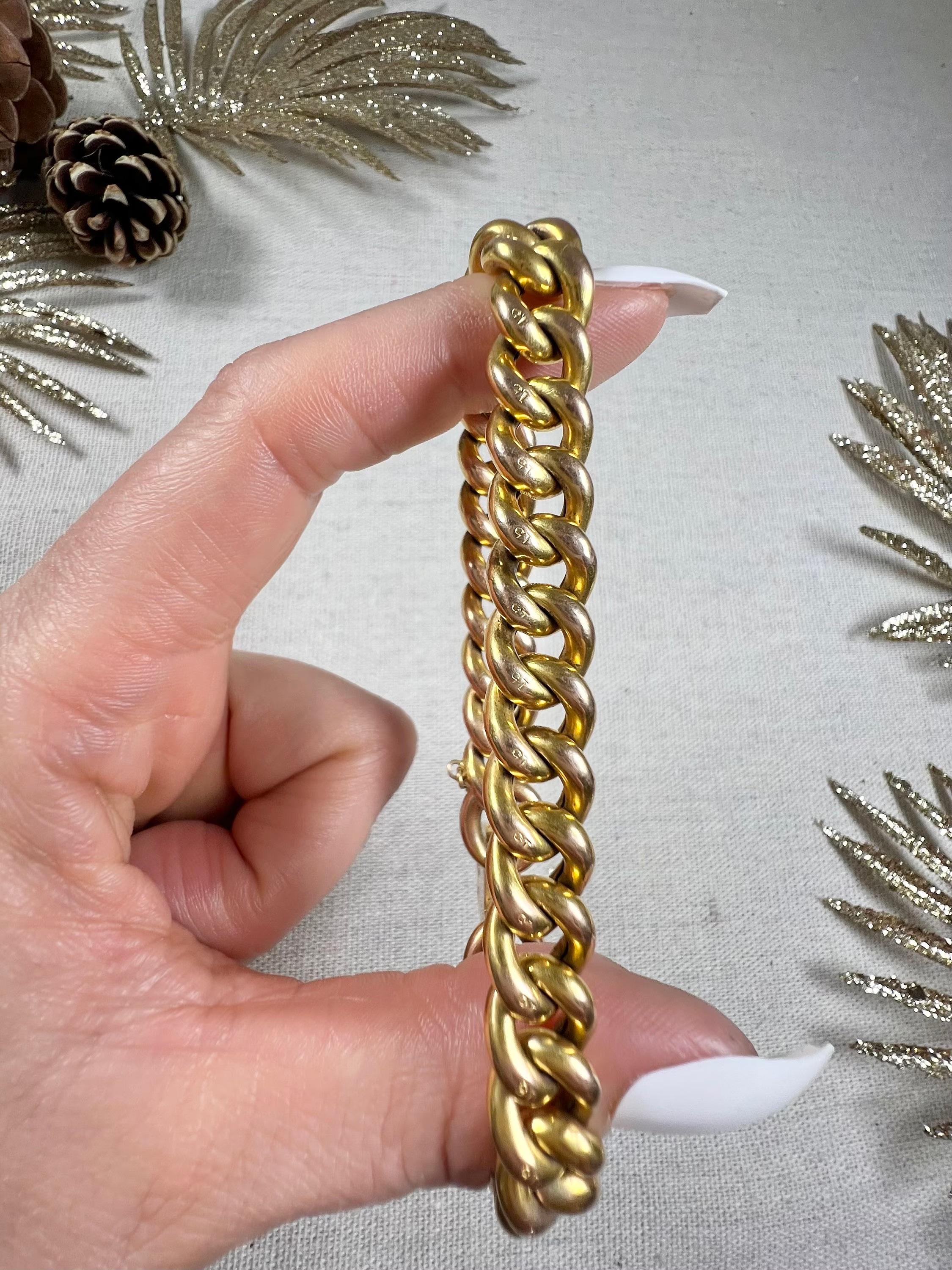 Antique 15ct Yellow Gold Stamped Victorian Curb Link Bracelet with Heart Padlock For Sale 1