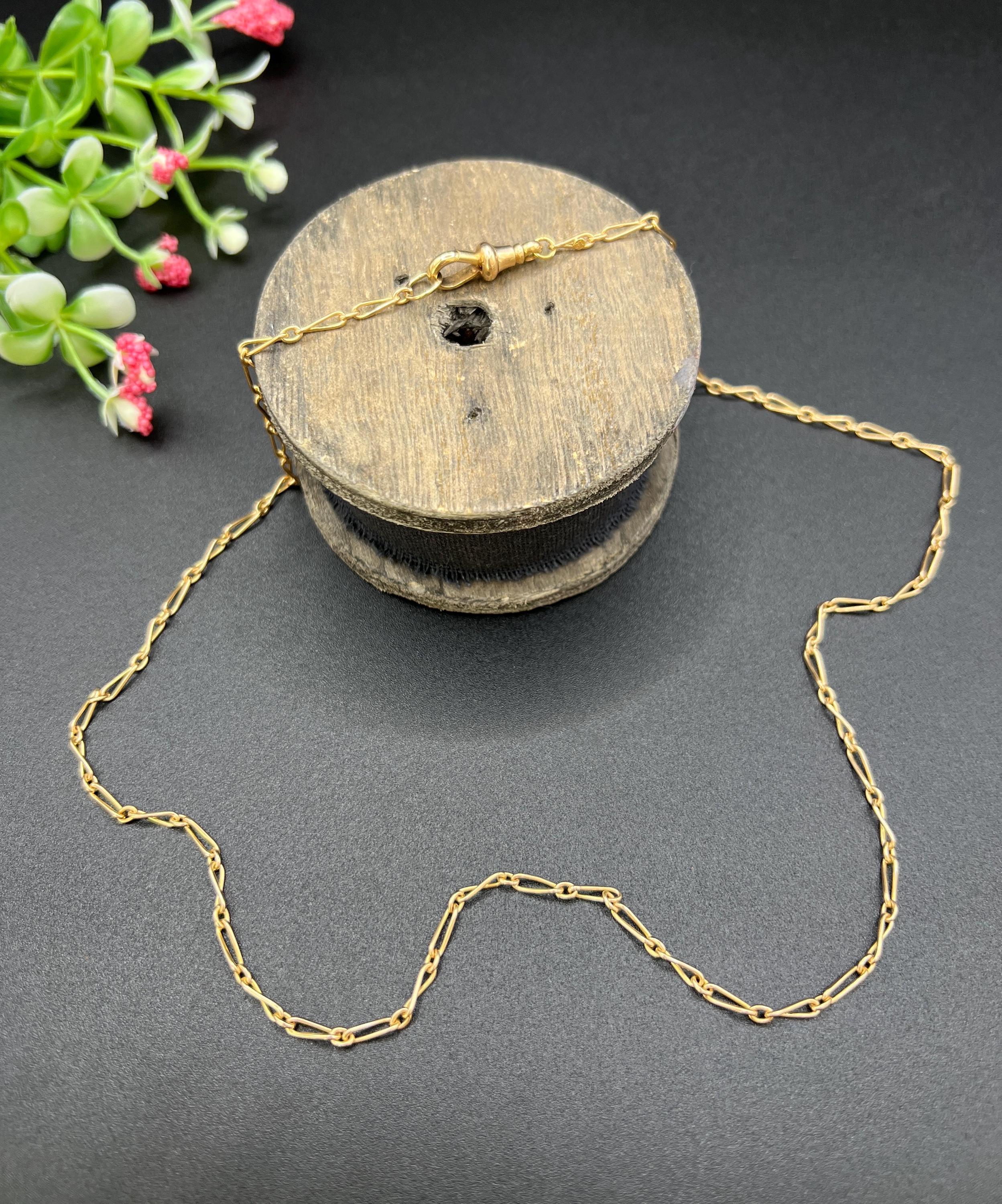 Antique 15ct Yellow Gold Tagged, 1920s 22 Inch Fancy Twisted Figaro Link Chain en vente 6