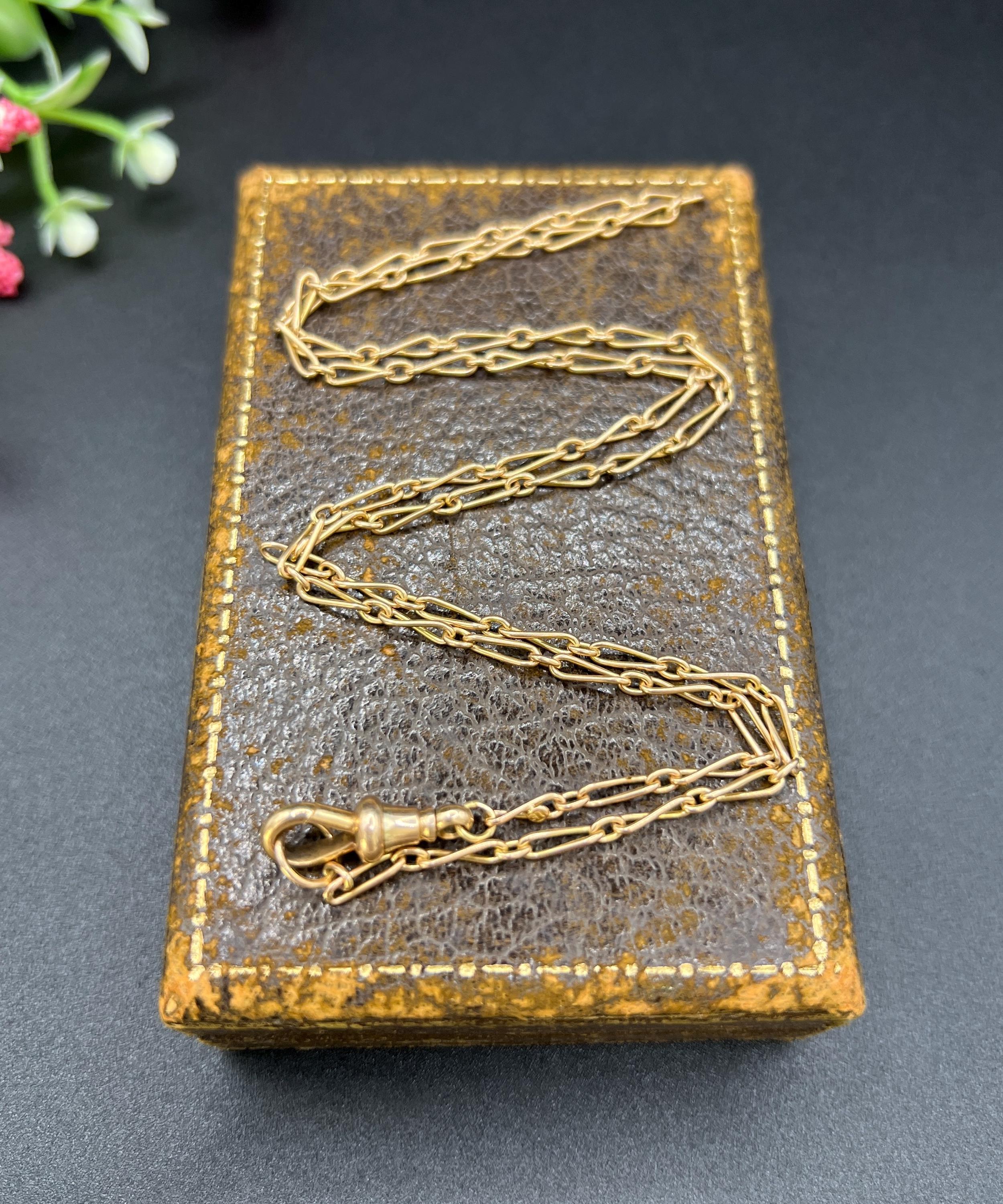 Antique 15ct Yellow Gold Tagged, 1920s 22 Inch Fancy Twisted Figaro Link Chain en vente 1
