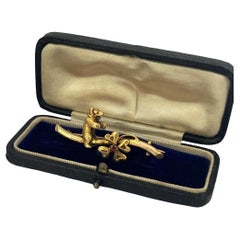 Broche victorienne en or jaune 15ct avec barrette en forme d
ours, Circa 1900