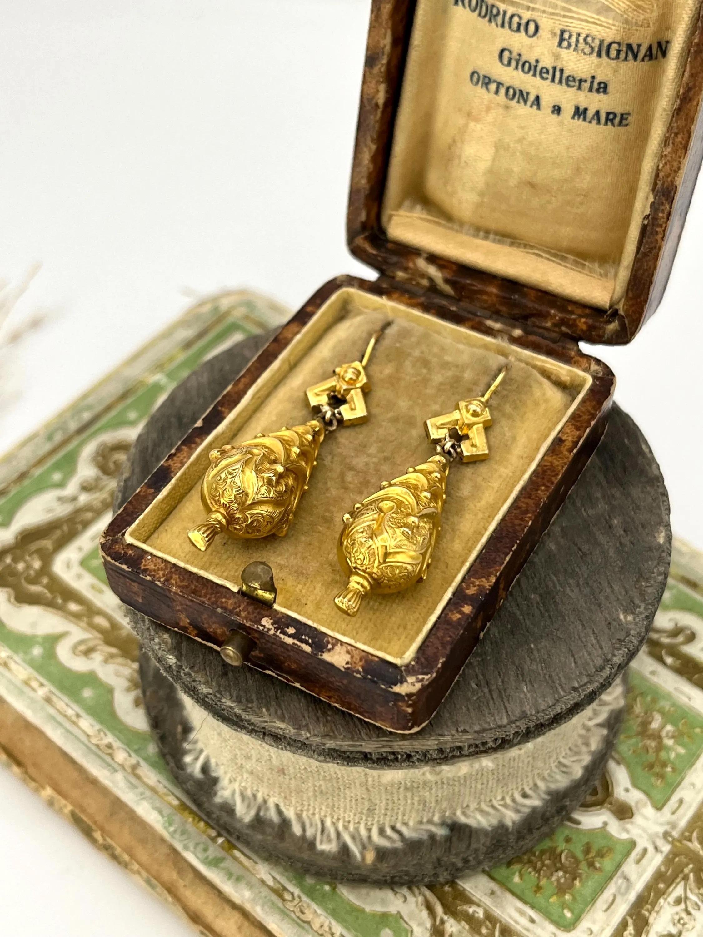 Pendientes Victorianos Antiguos de Oro Amarillo de 15 ct, Circa 1900 en venta 1