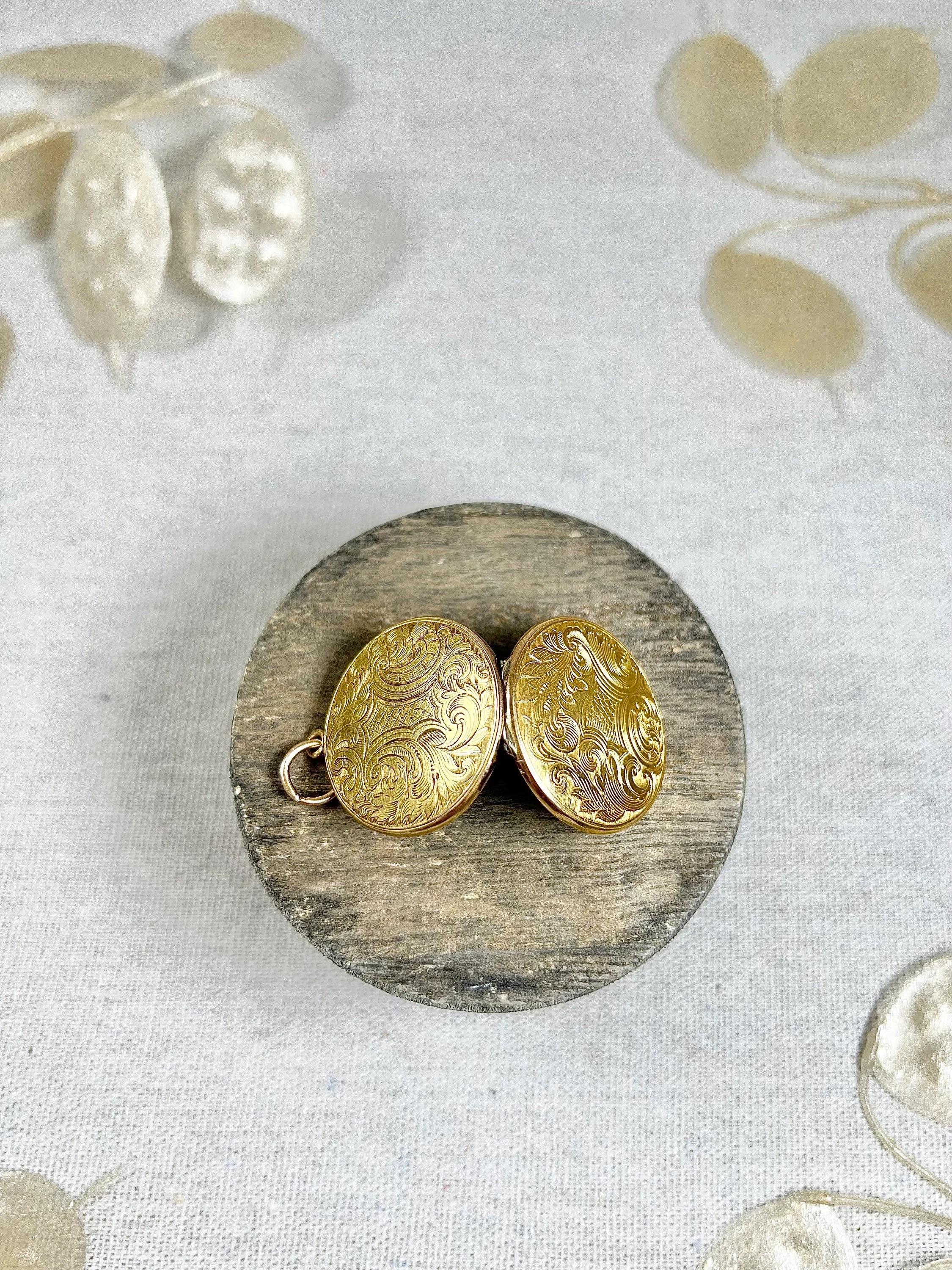 Vittoriano Antico medaglione rotondo in oro giallo 15ct, di epoca vittoriana con motivo Paisley in vendita
