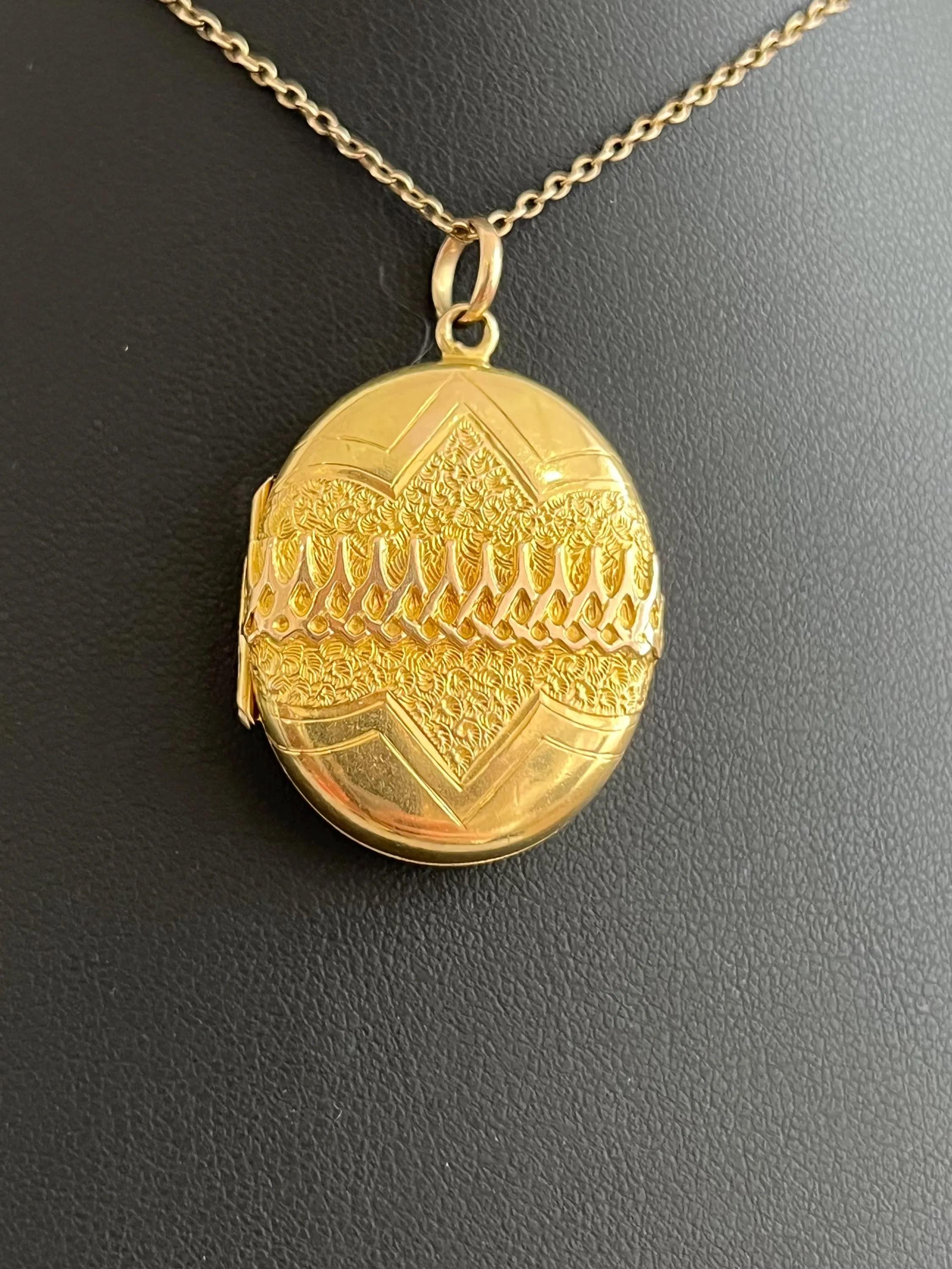 Antique Gold Locket 

15ct Yellow Gold Locket

* THE CHAIN IS SOLD SEPARATELY.

Double Sided Victorian Gold Locket, Circa 1880

Rich with history and sentiment, this exquisite 15ct yellow gold locket whispers tales of romance and remembrance. Its