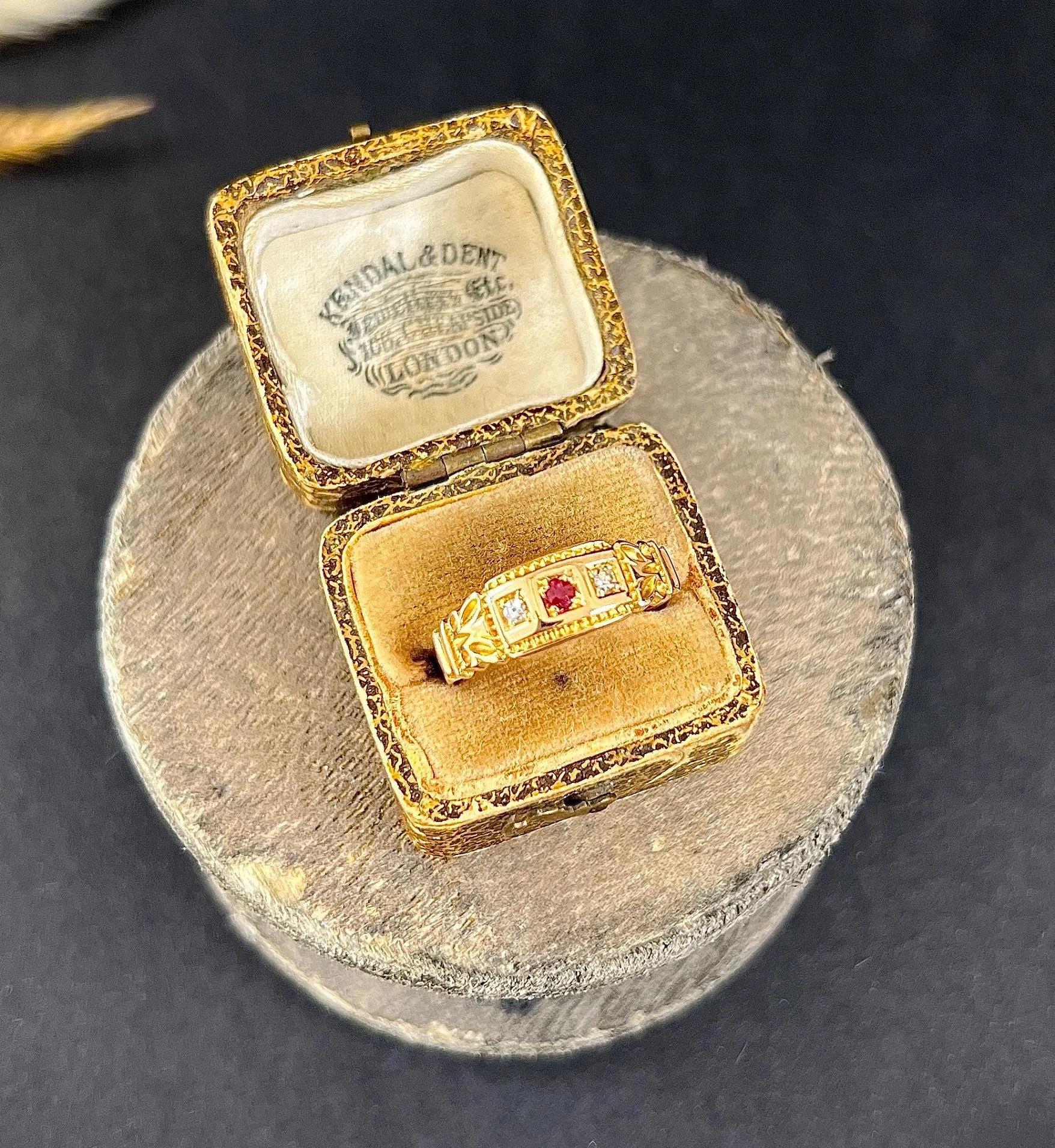 Antique 15ct Yellow Gold, Victorian Ruby & Diamond 3 Stone Ring For Sale 6