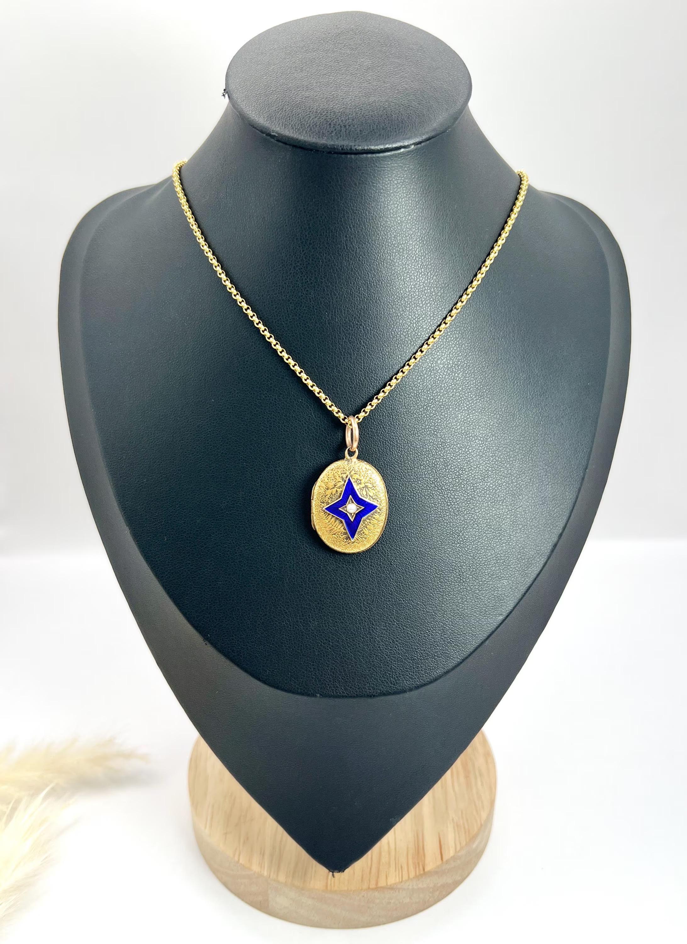Antique 15ct Yellow Gold, Victorian Seed Pearl & Blue Enamel Star Oval Locket For Sale 4