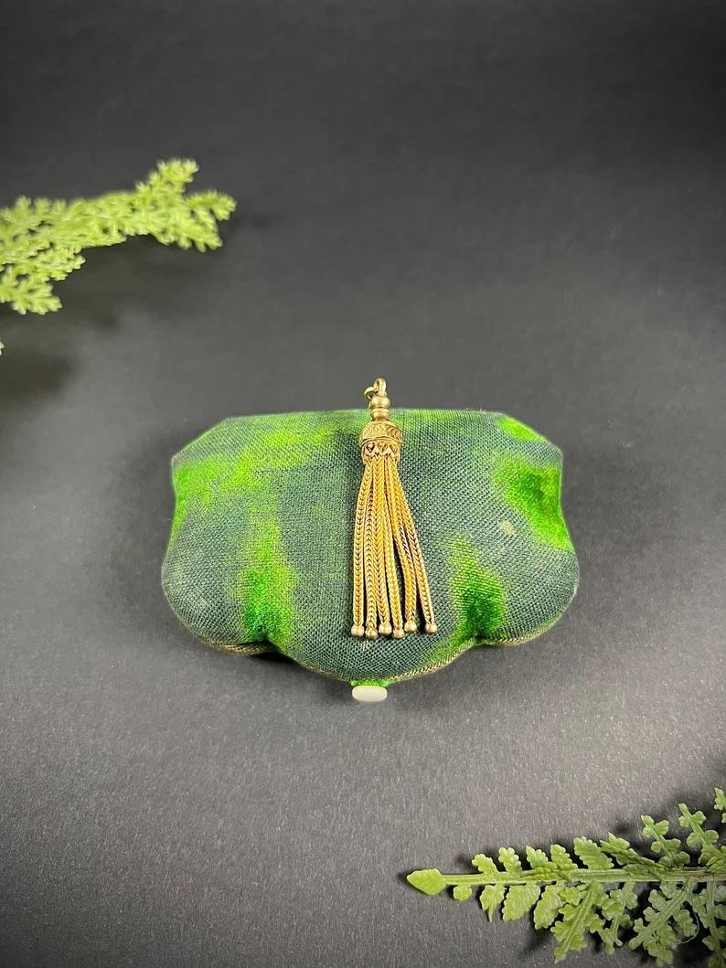 Antique 15ct Yellow Gold, Victorian Tassel Pendant For Sale 8