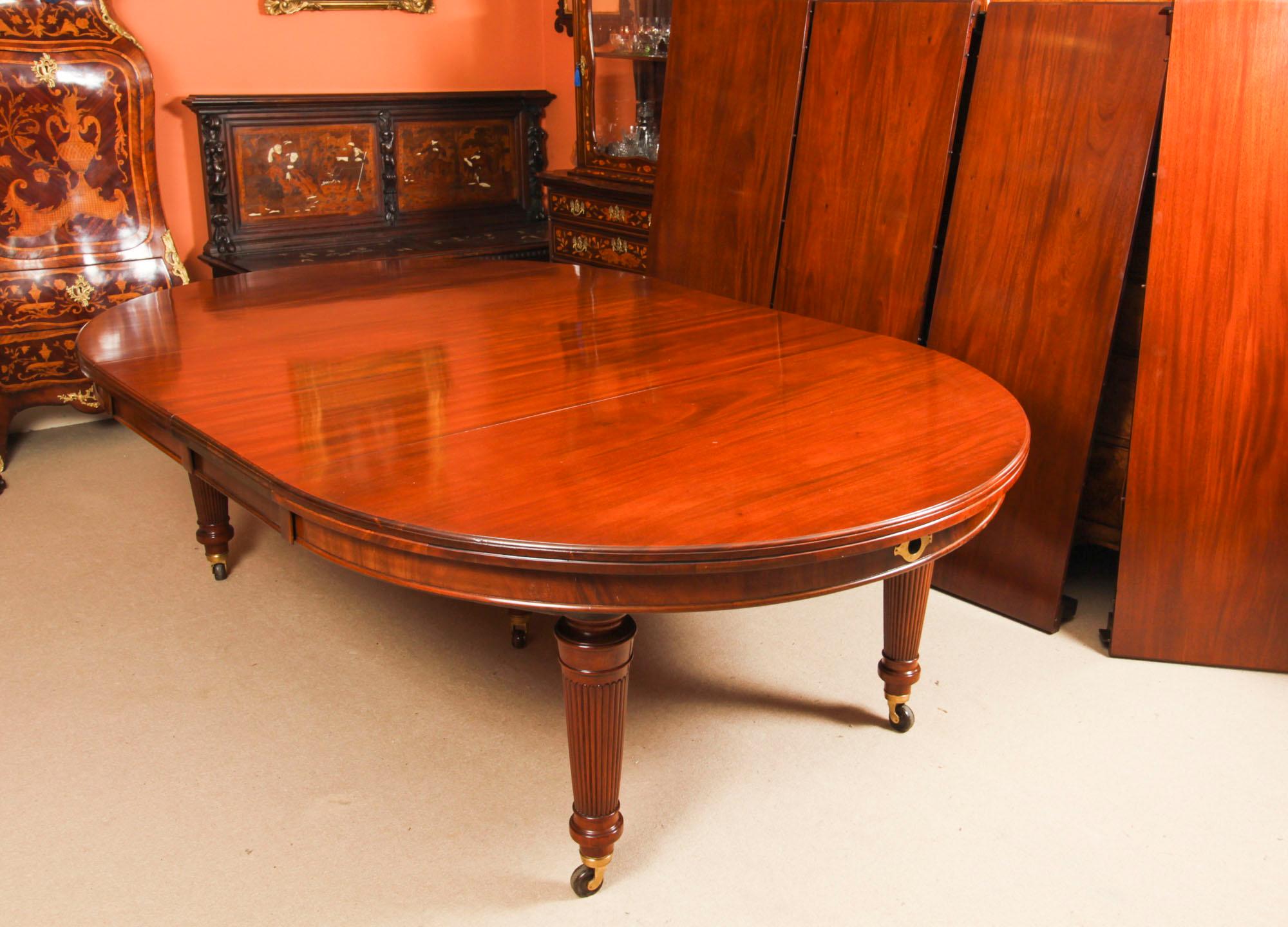 Late 19th Century Antique 15ft Extending Dining Table by Edwards & Roberts & 14 chairs 19th C