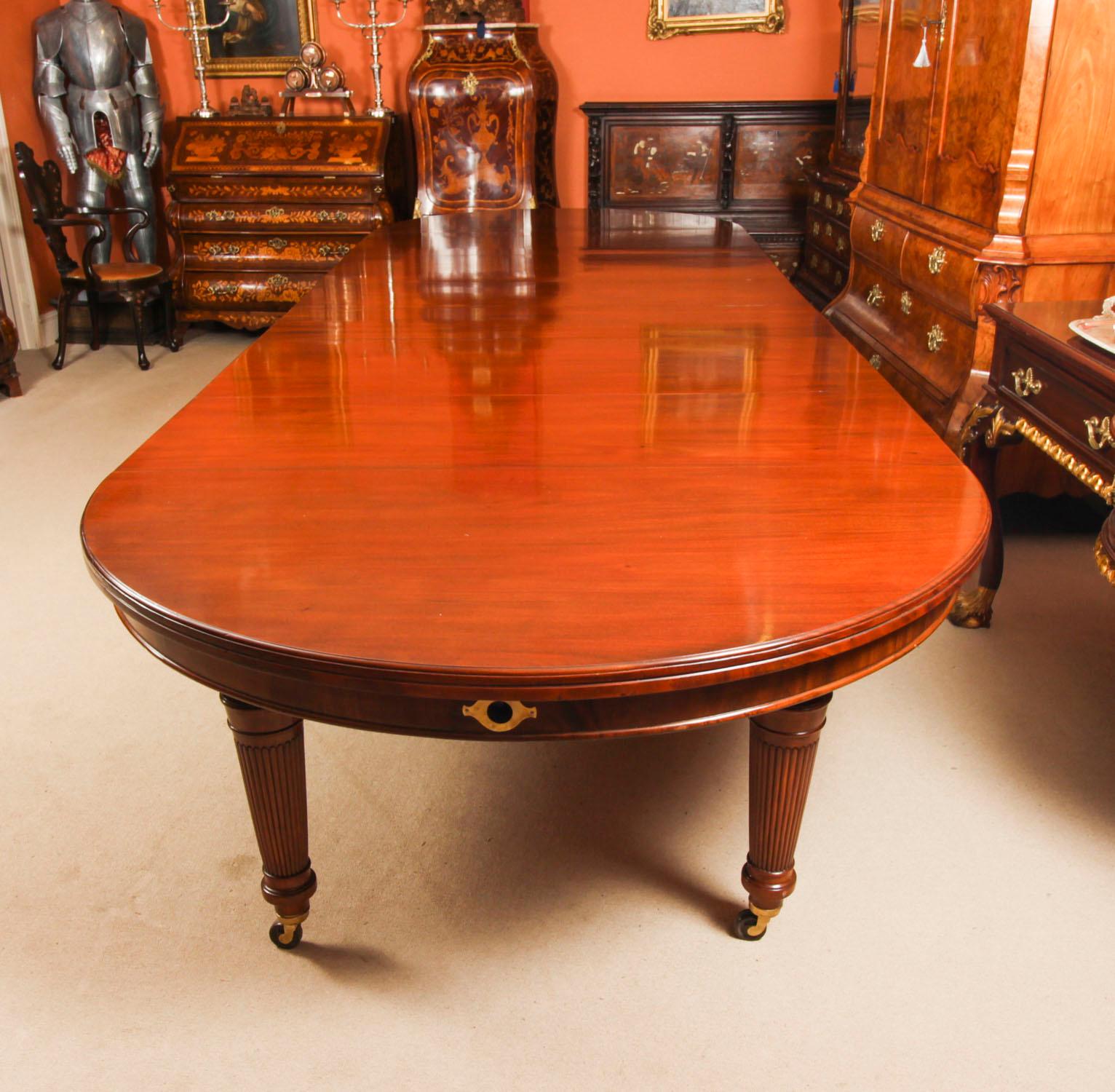 Late Victorian Antique 15ft Extending Dining Table by Edwards & Roberts 19th C & 14 chairs