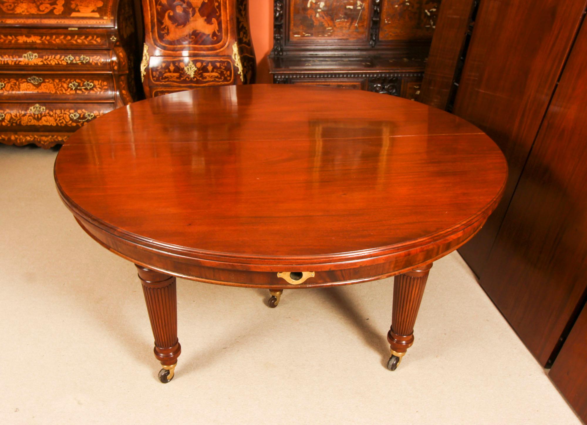 Antique 15ft Flame Mahogany Extending Dining Table by Edwards & Roberts 19C 4