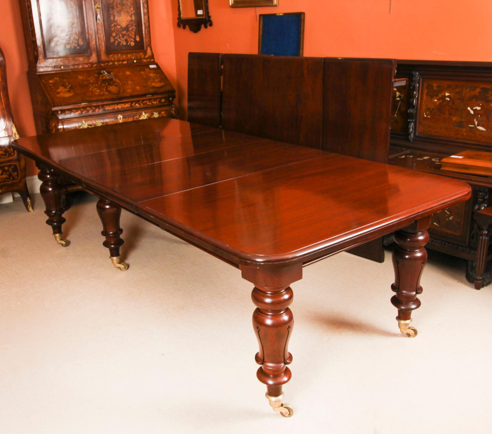 Ancienne table à manger à rallonge William IV et 16 chaises 19ème siècle en vente 4