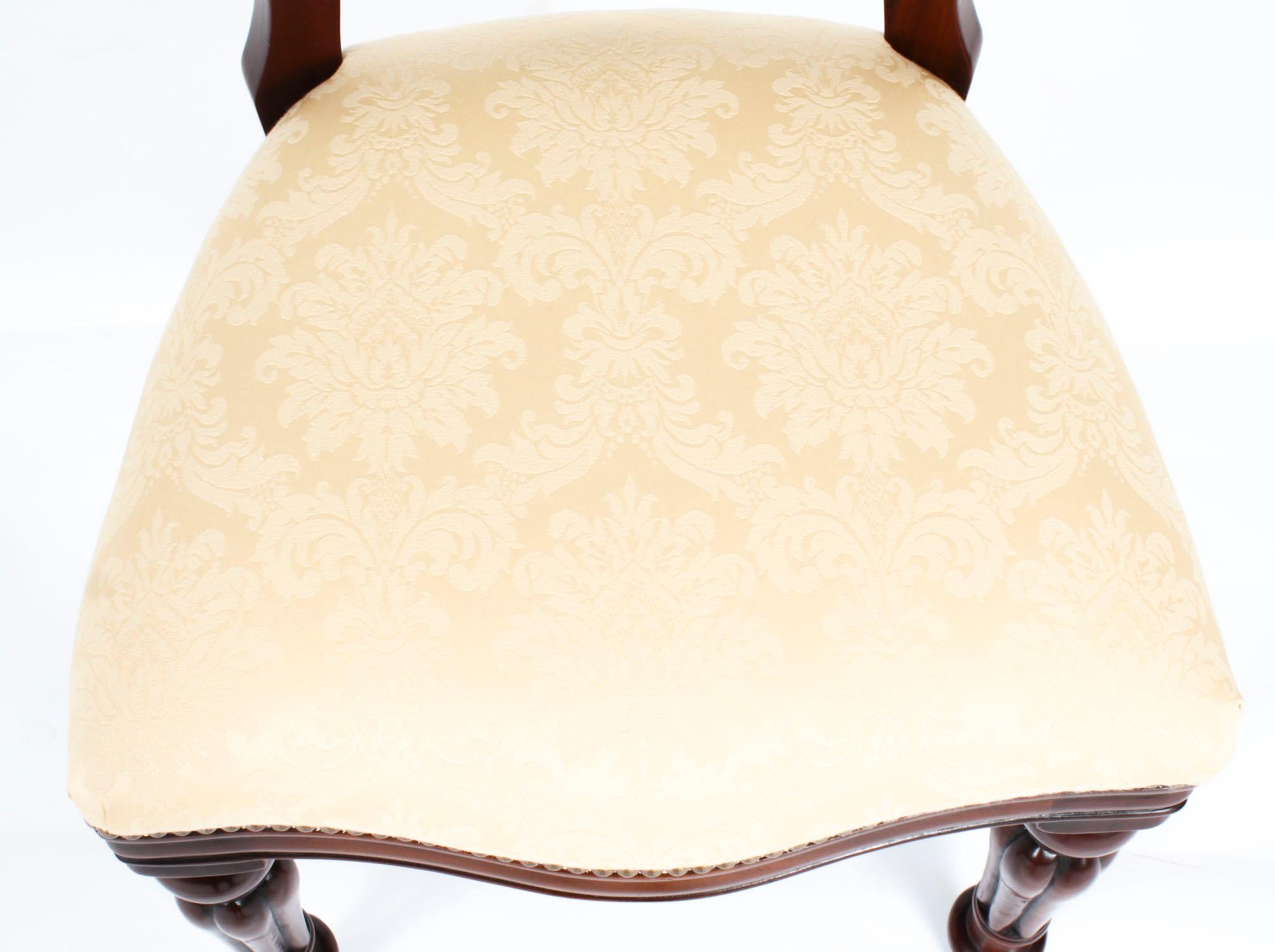 Ancienne table à manger à rallonge William IV et 16 chaises 19ème siècle en vente 11