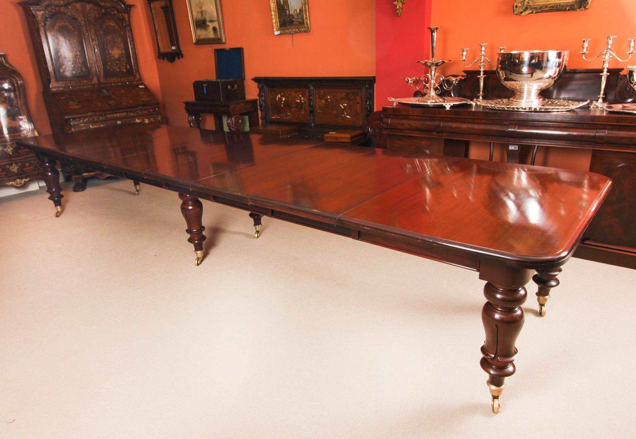 Ancienne table de salle à manger à rallonge William IV de 15 pieds 19ème siècle en vente 13