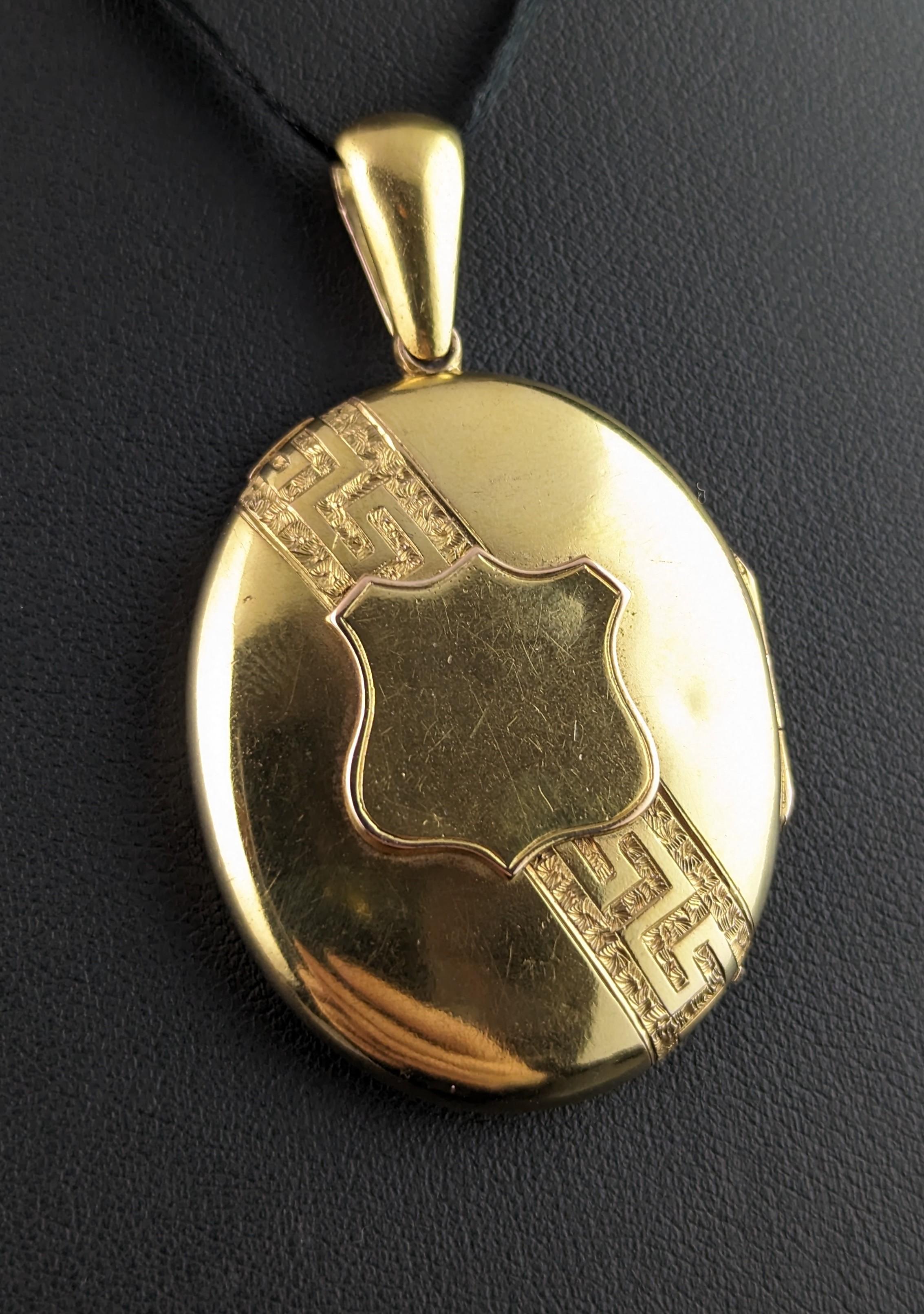 Antique 15k gold locket pendant, Greek key, Victorian  For Sale 6