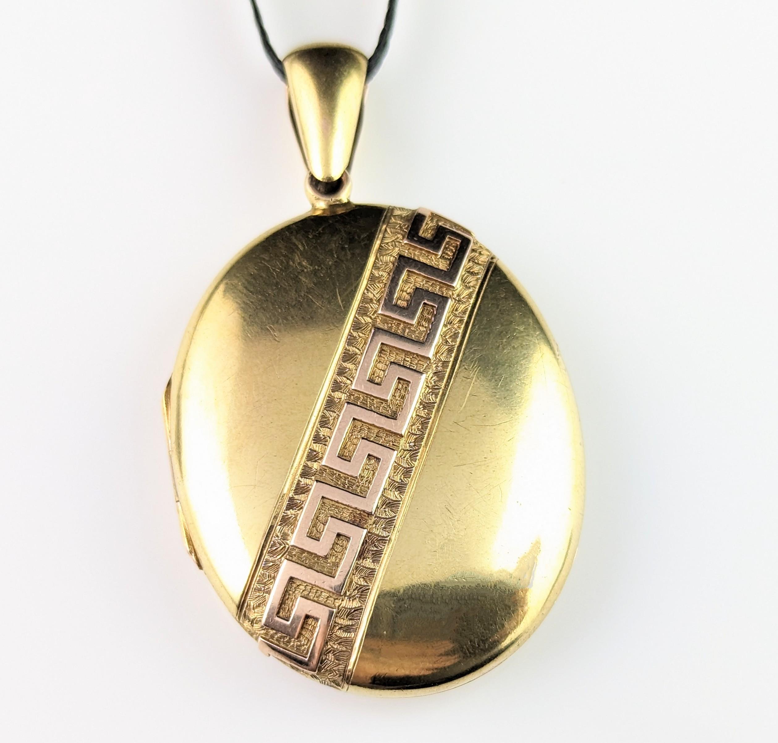 Antique 15k gold locket pendant, Greek key, Victorian  For Sale 11