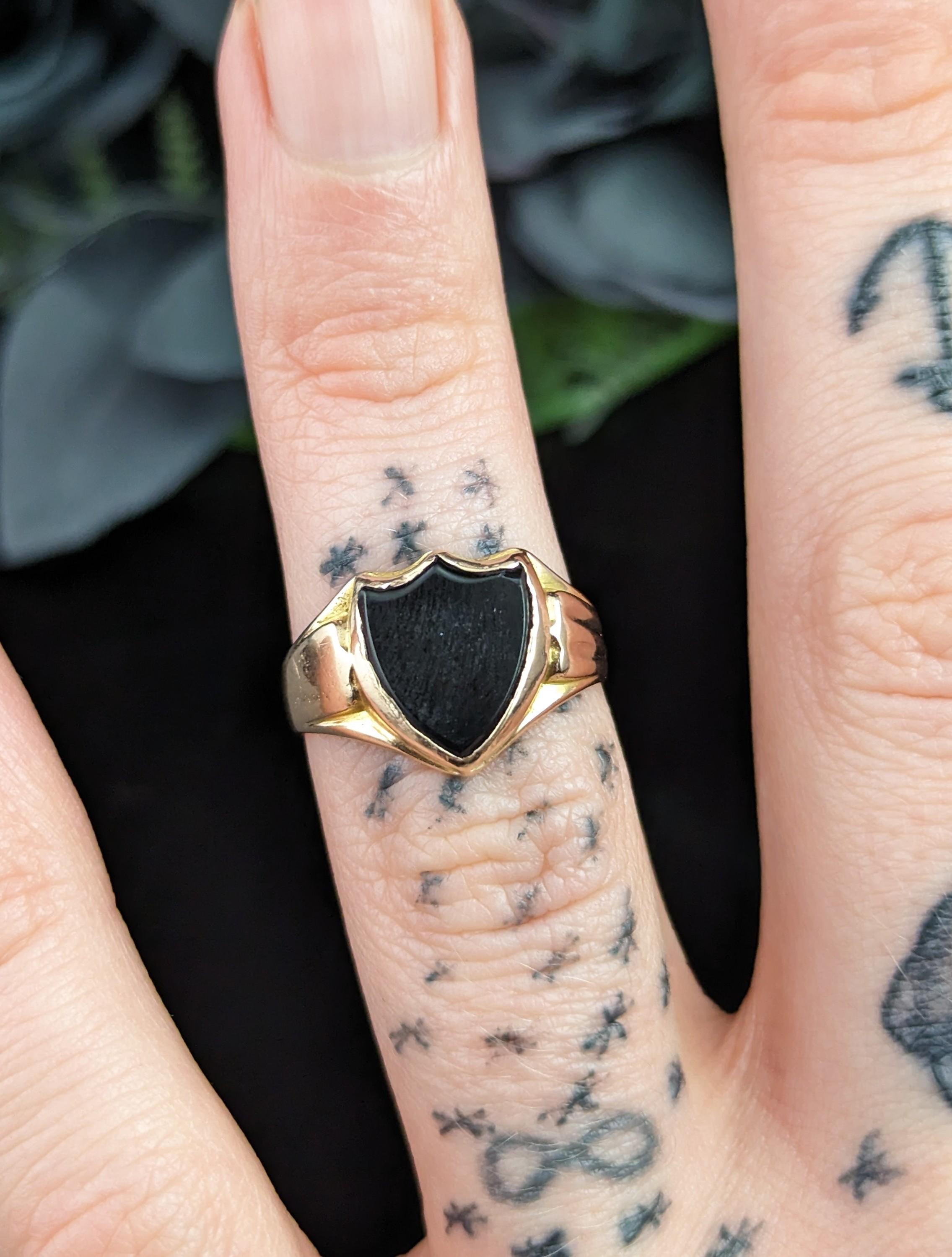 Antique 15k Gold Onyx Signet Ring, Shield Shaped, Pinky, Victorian 5