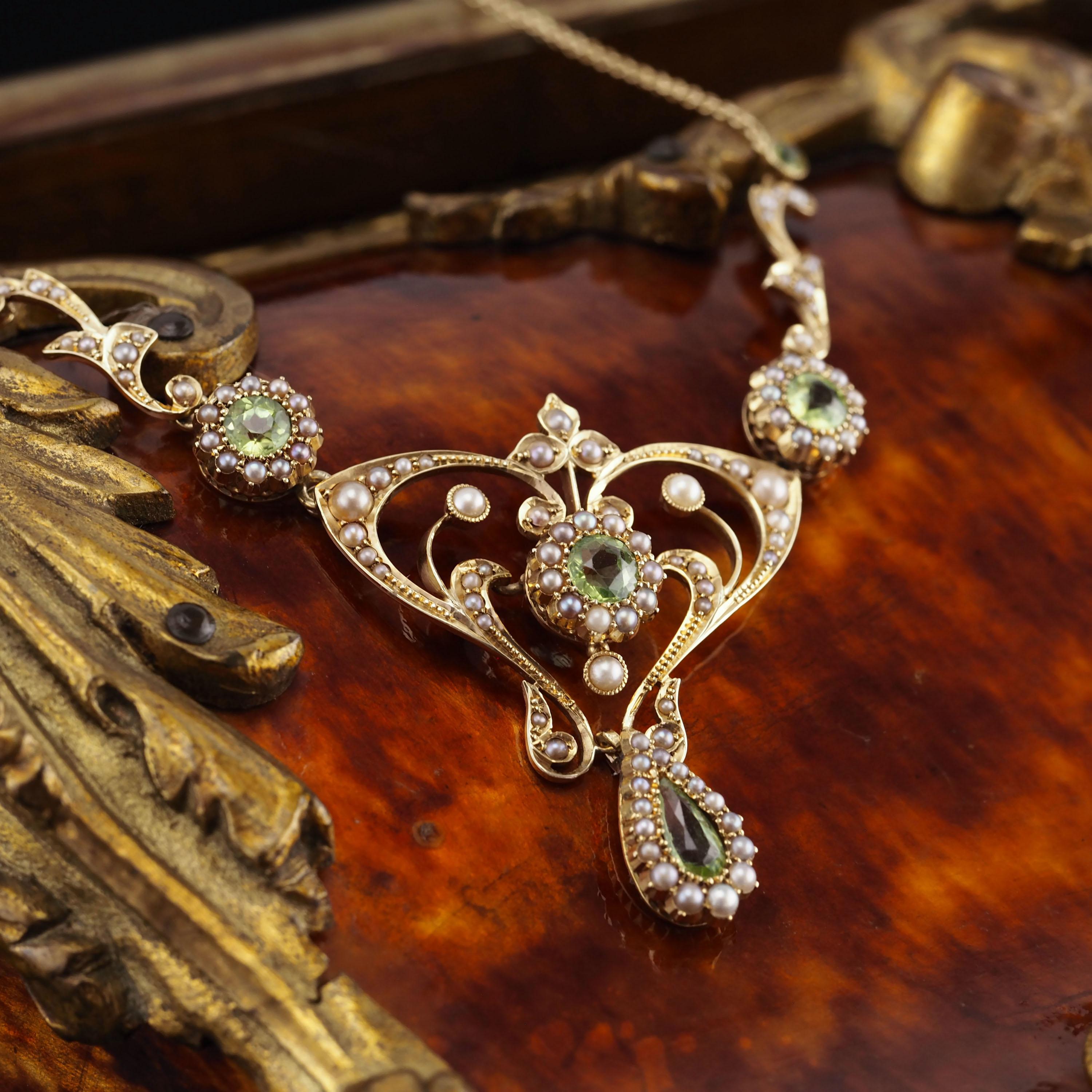 Antique 15K Gold Peridot & Pearl Lavalier Necklace - Art Nouveau c.1900s 3