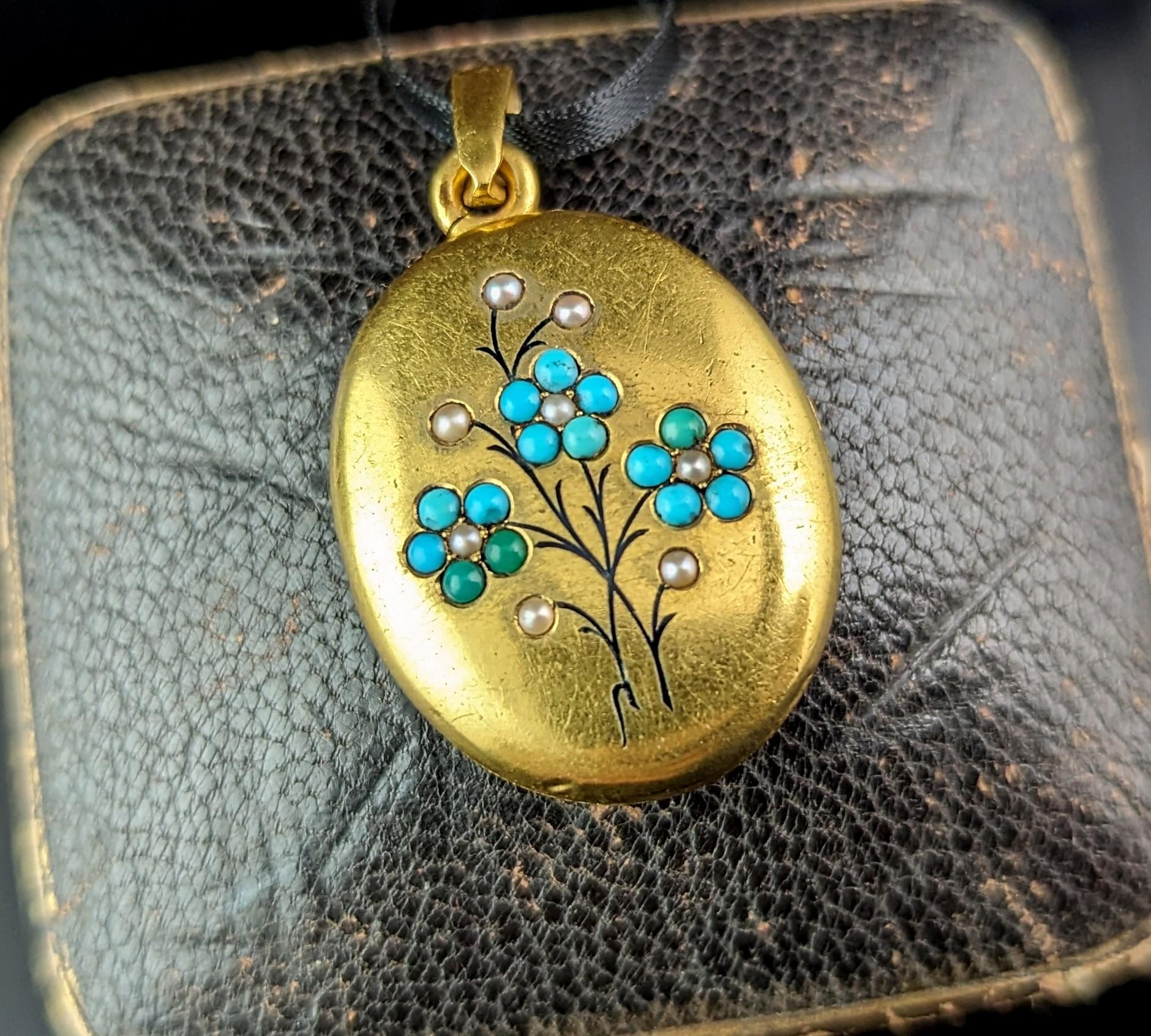 Antique 15k gold Turquoise and Pearl locket, Forget me Not flowers, Victorian  4