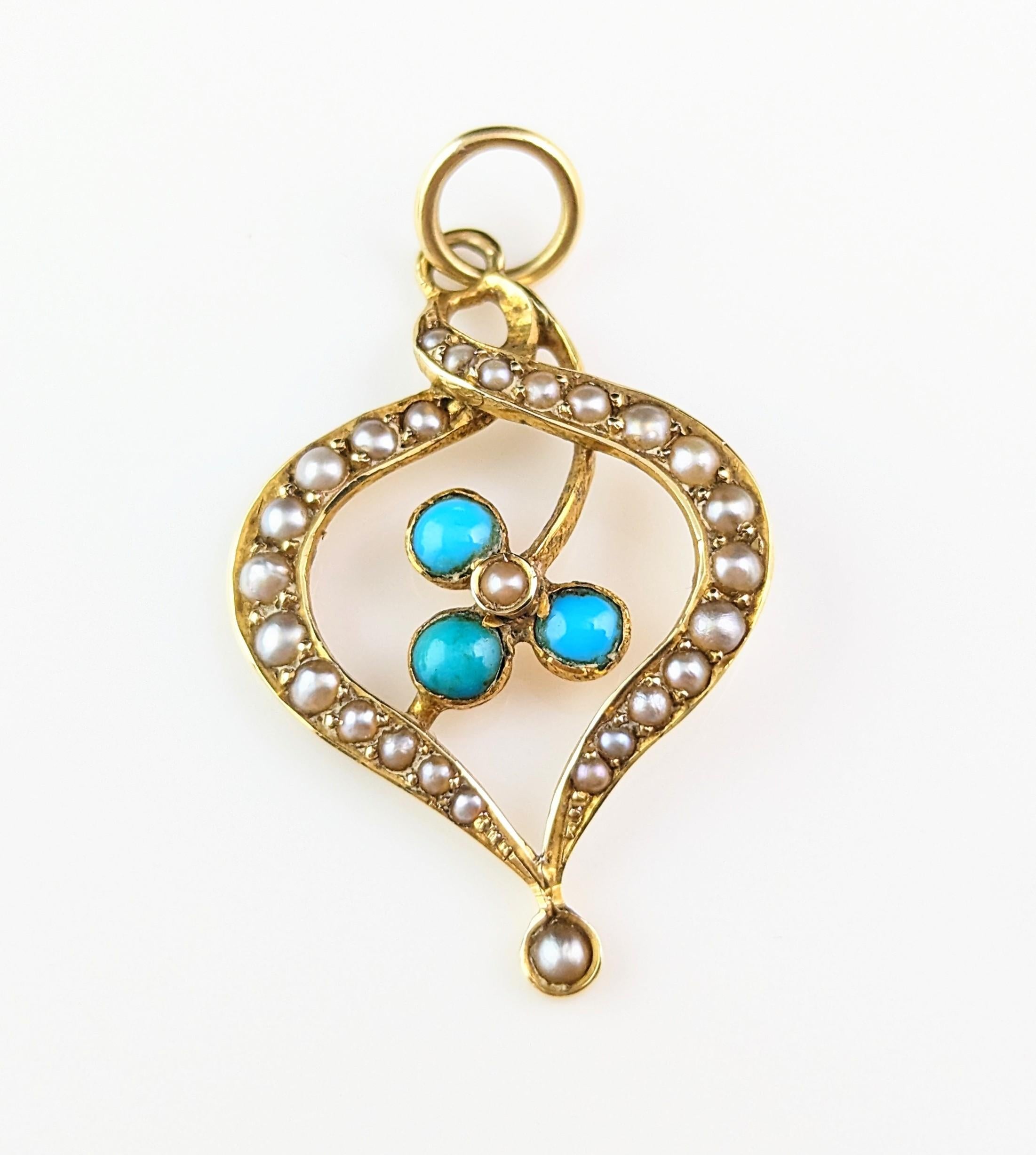Antique 15k gold Turquoise and Pearl shamrock pendant  For Sale 10
