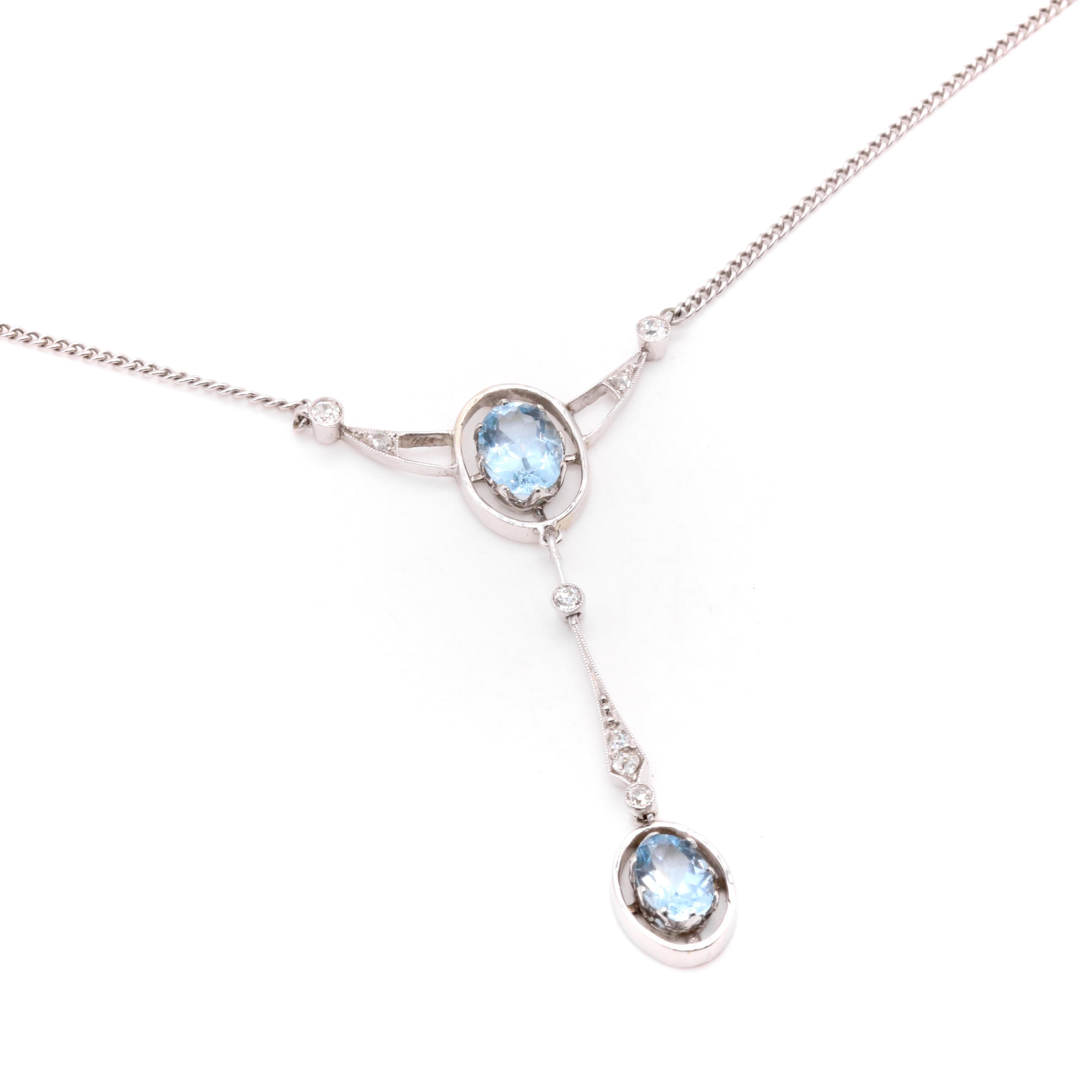 Oval Cut Antique 15K White Gold & Platinum 1.7tgw Aquamarine and Old Cut Diamond Necklace For Sale