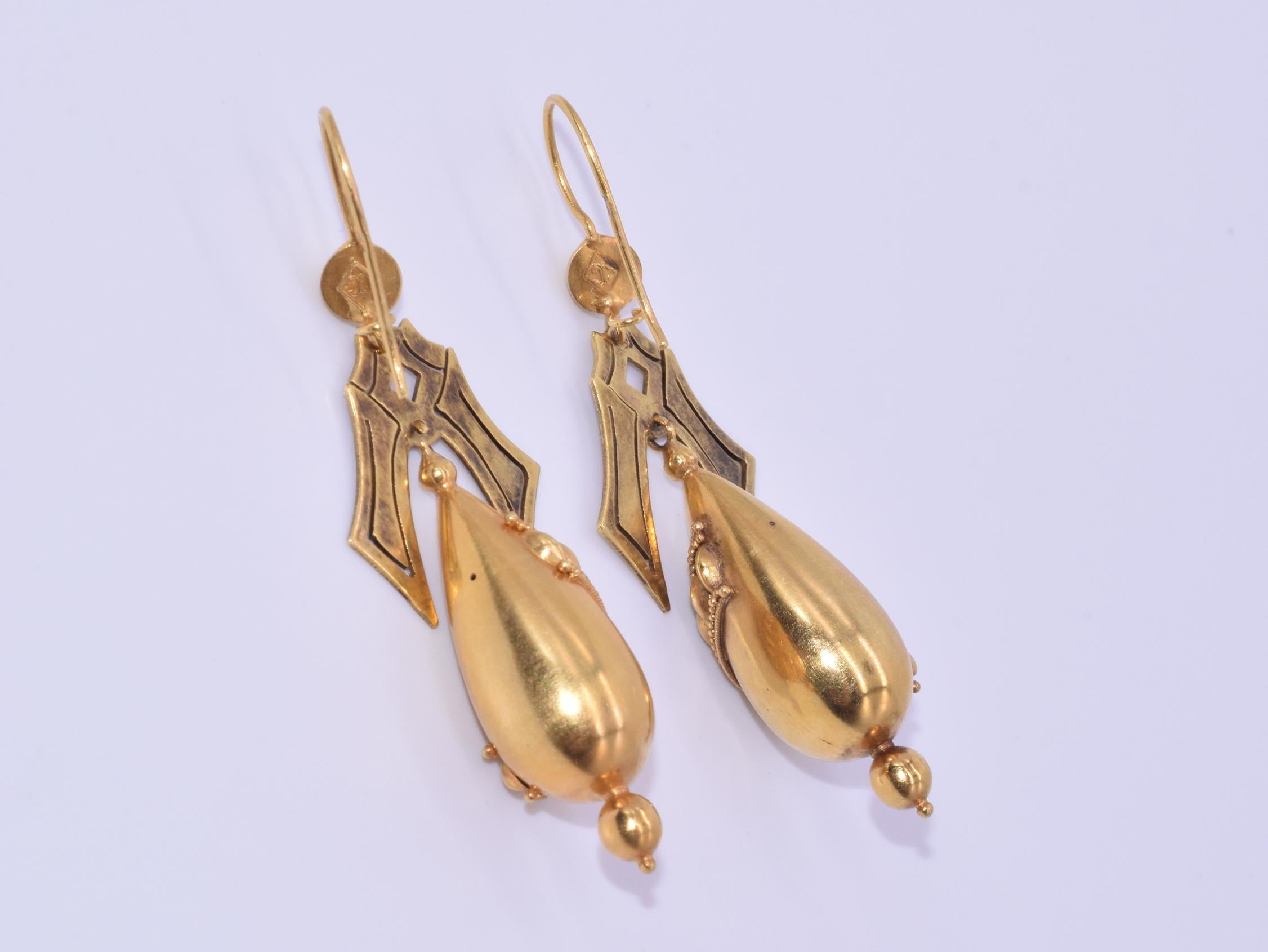 Antique 15 Karat Gold Hollowform Pendant Earrings by Castellani, circa 1870s In Good Condition In New York, NY