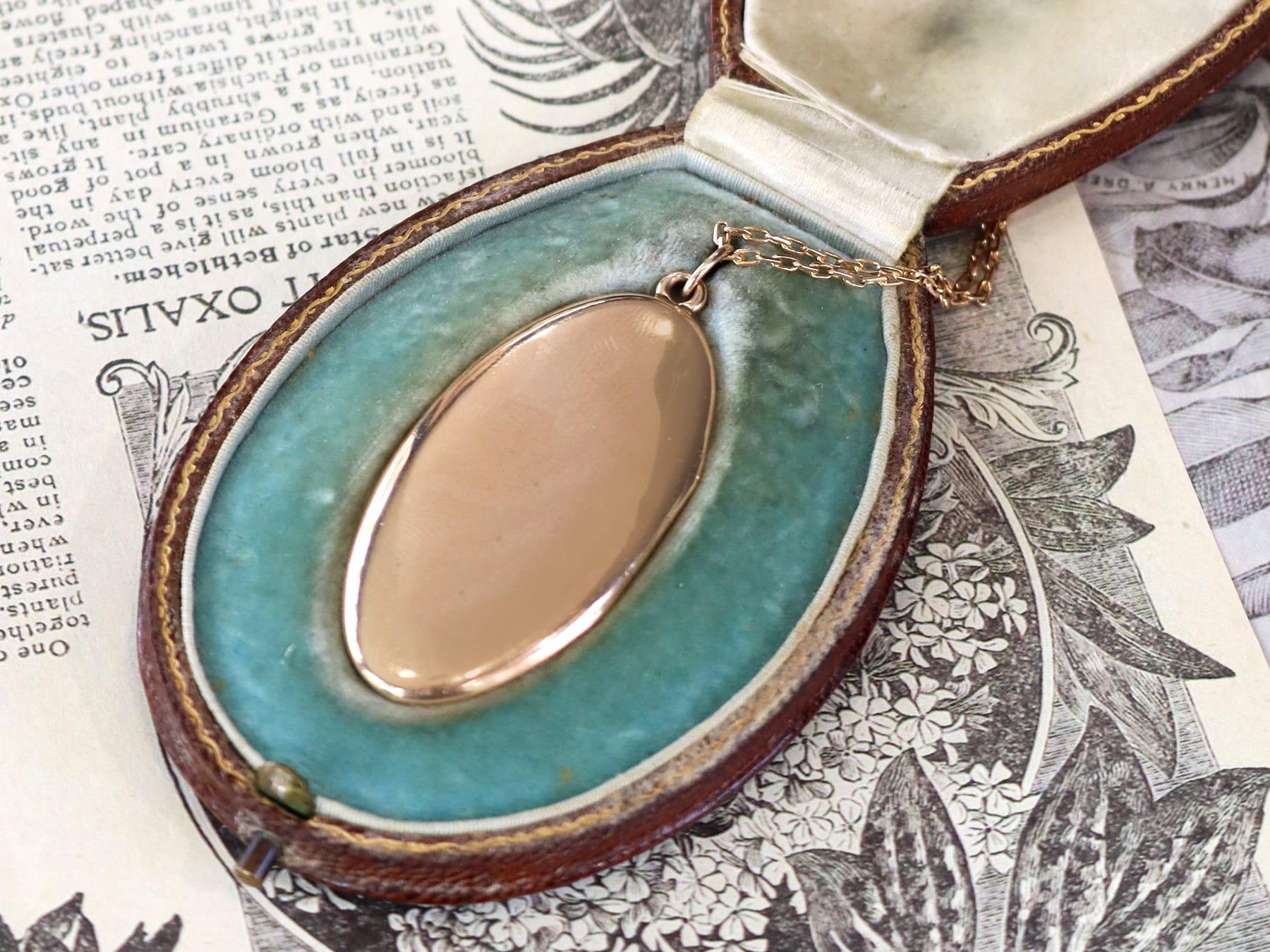 Pendentif ancien en or jaune 15k Circa 1900 Unisexe en vente