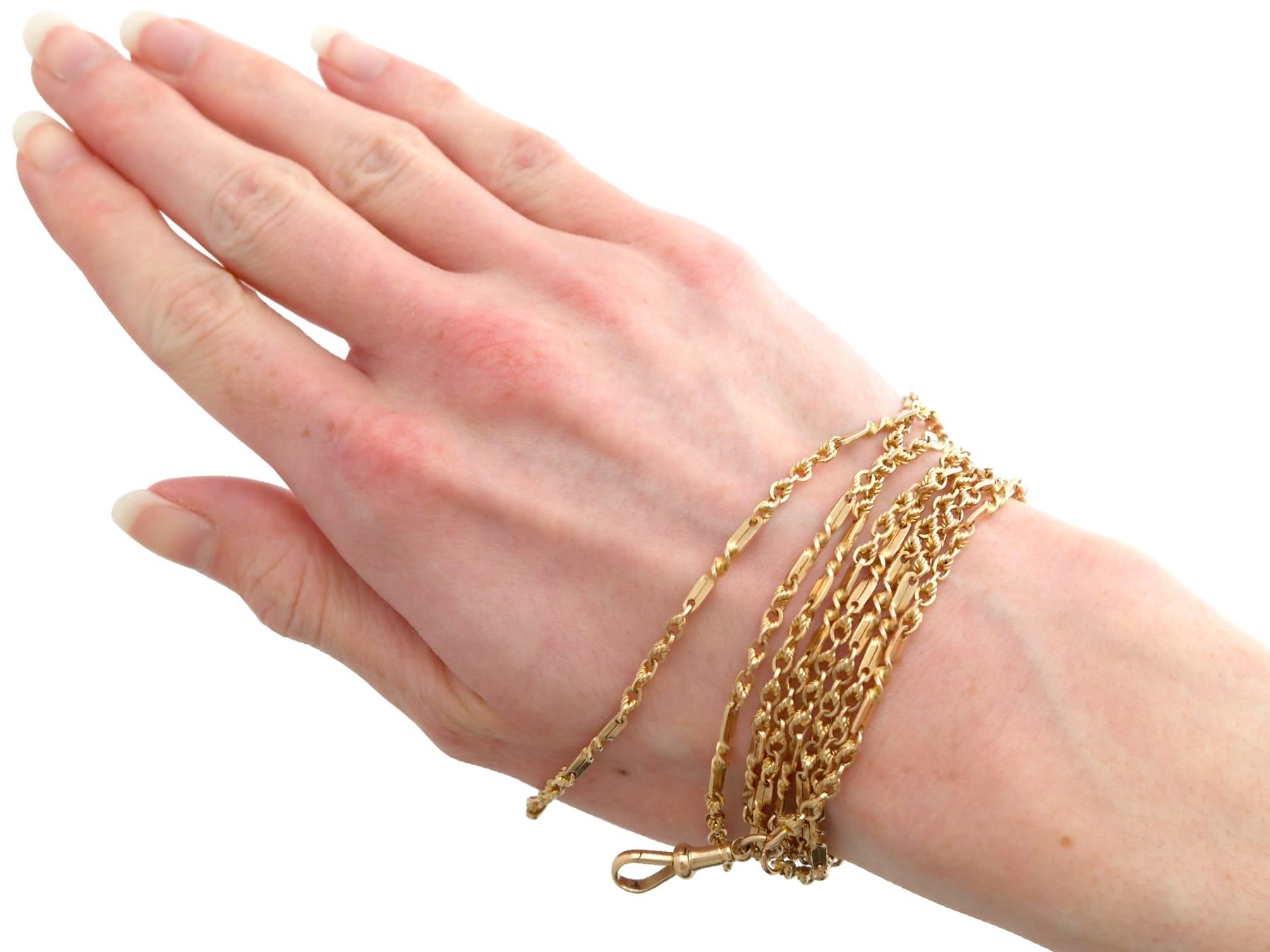 Chaîne de garde ancienne en or jaune 15 carats, c. 1900 en vente 8