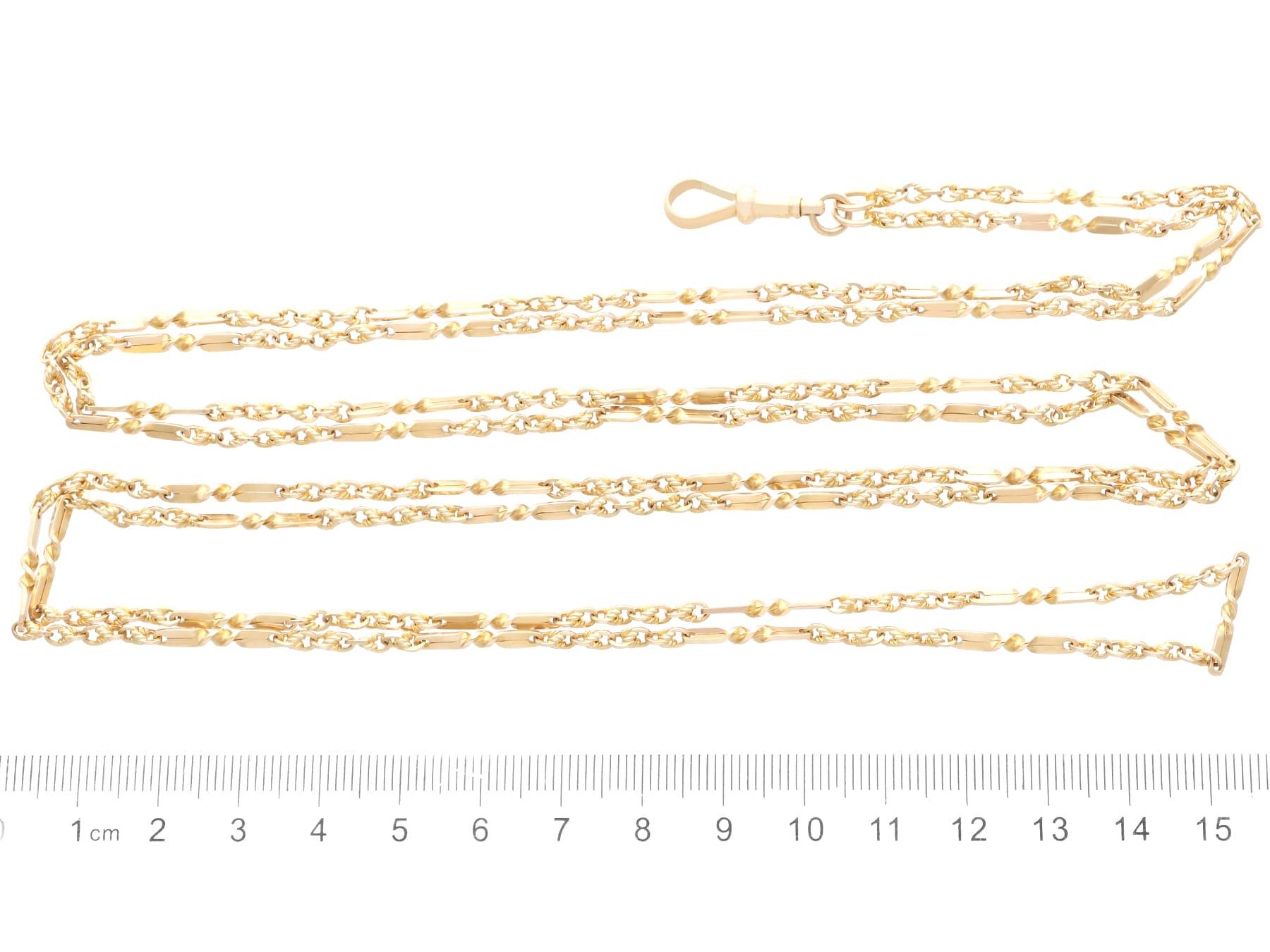 Chaîne de garde ancienne en or jaune 15 carats, c. 1900 en vente 5