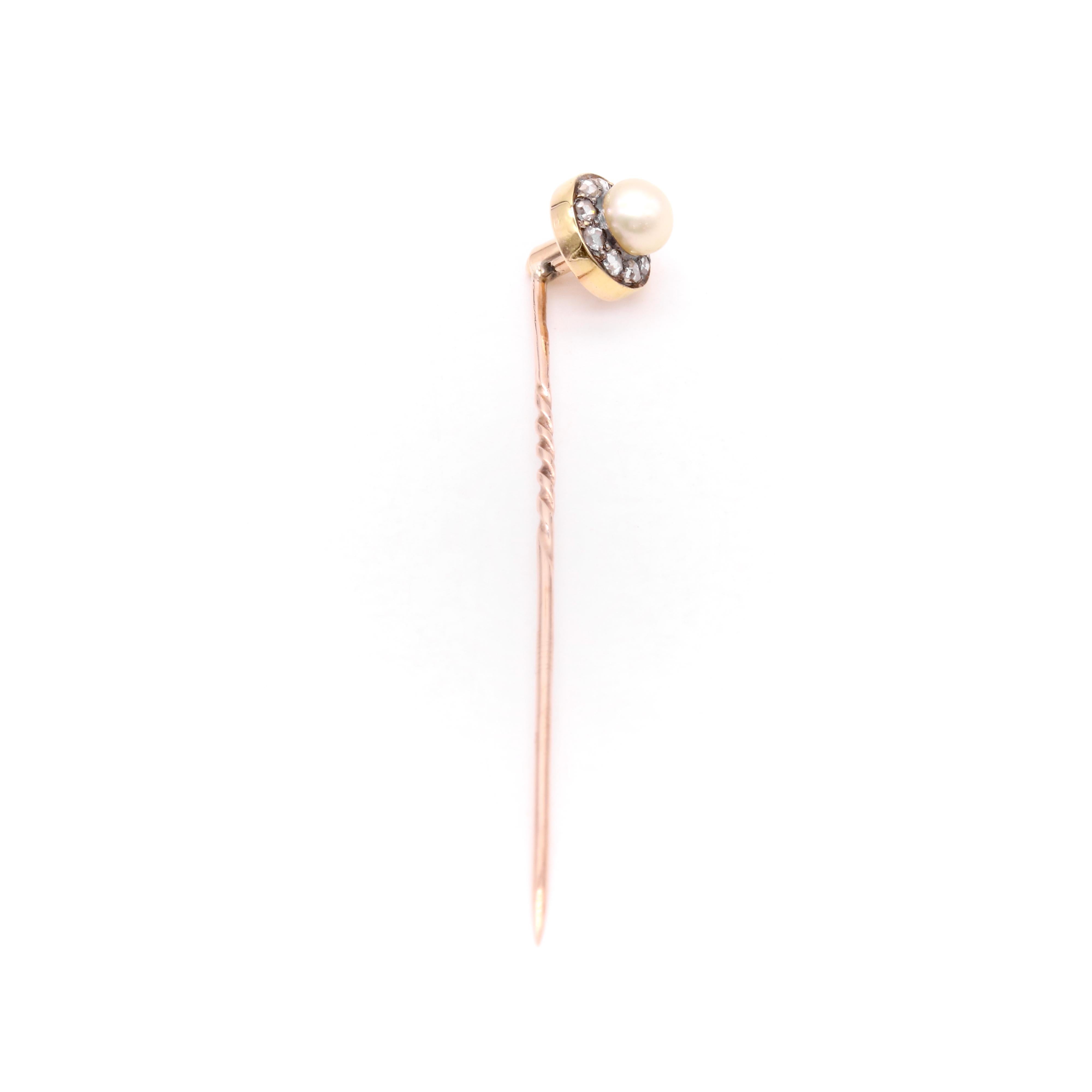 Antique 15K Yellow Gold & Silver Rose Cut Diamond and Pearl Cluster Stick Pin In Good Condition For Sale In Staines-Upon-Thames, GB