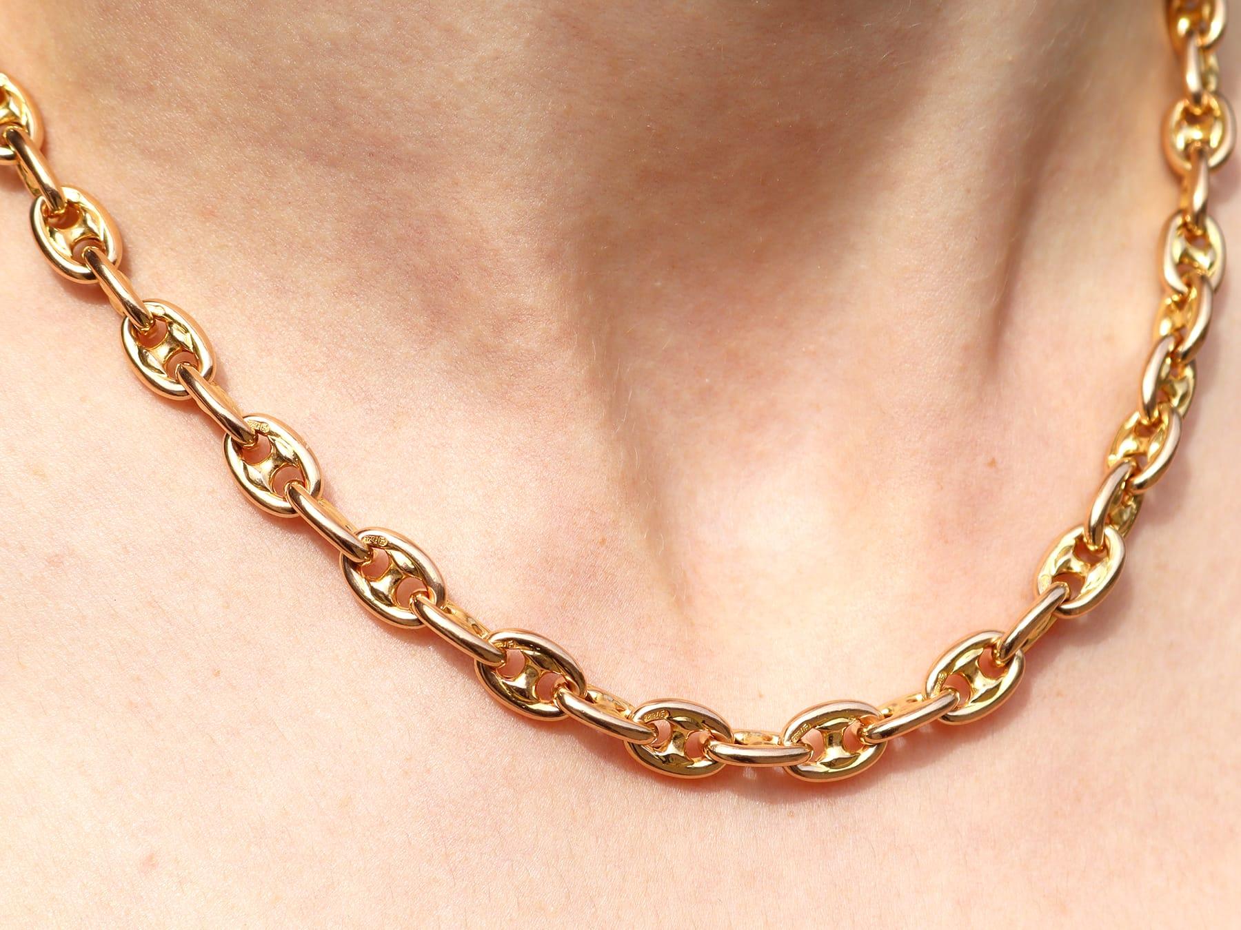 Chaîne de montre ancienne en or jaune 15k Circa 1870 en vente 8