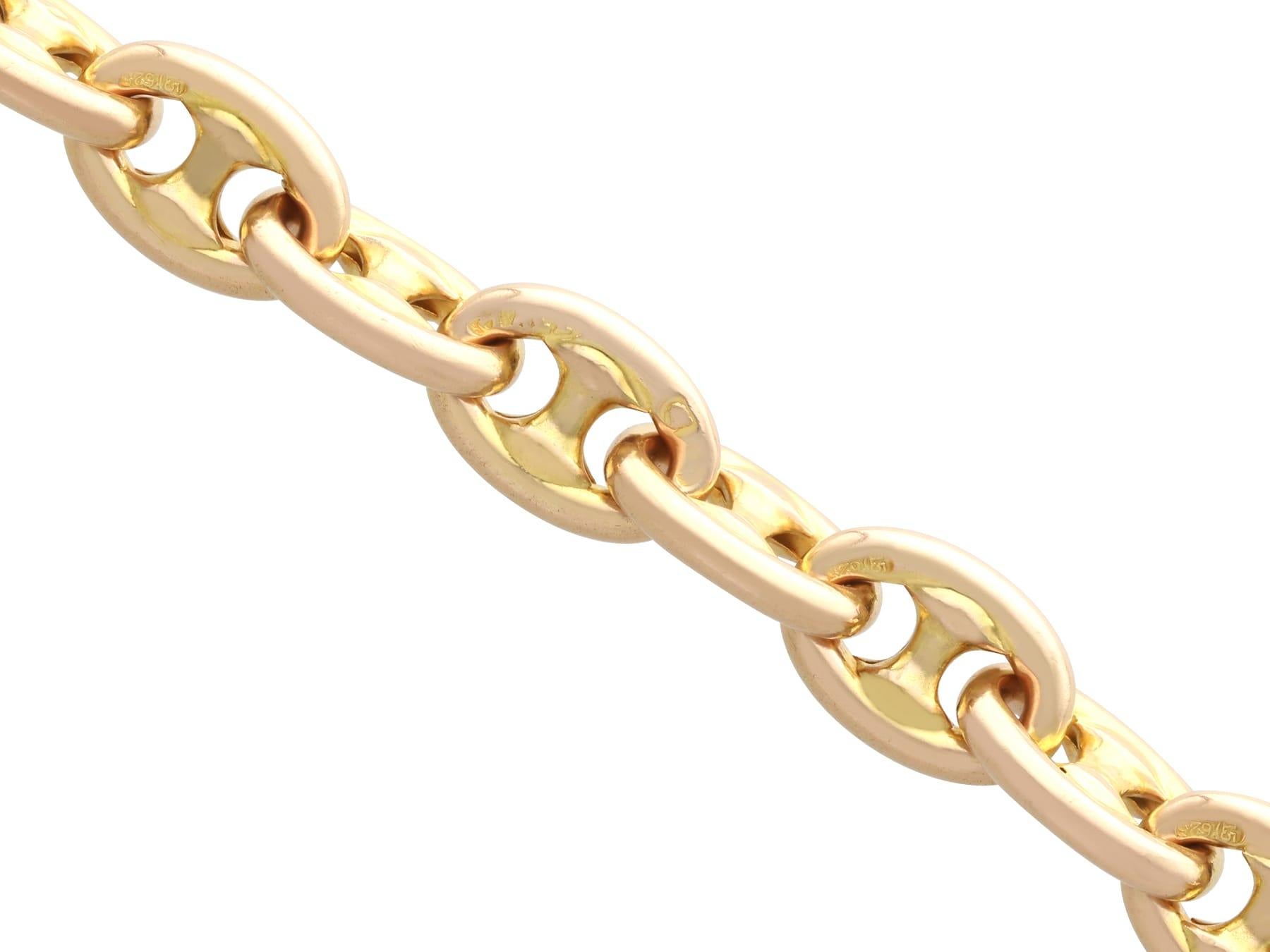 Chaîne de montre ancienne en or jaune 15k Circa 1870 en vente 2