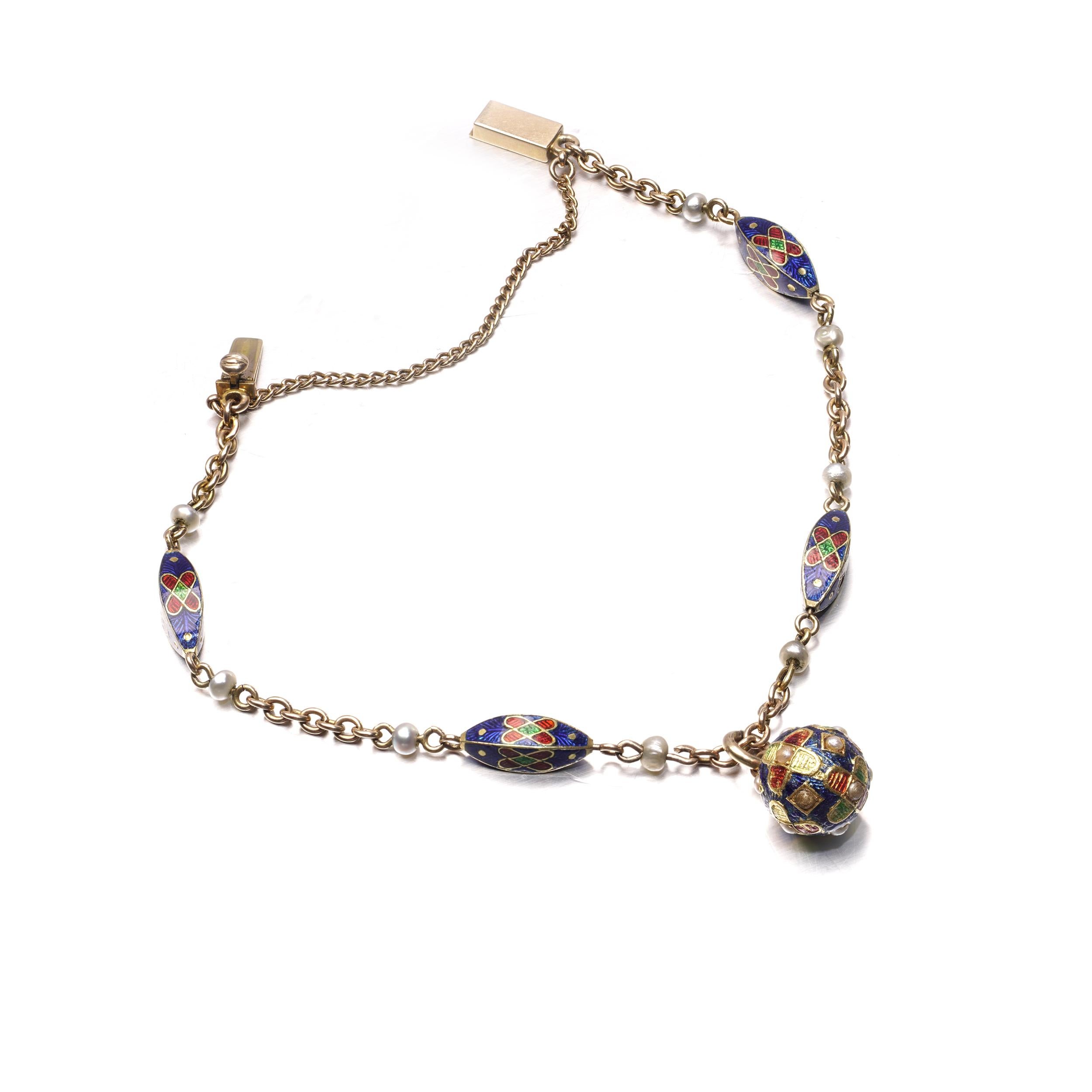 Antique 15kt Gold Enamel and Pearl Bracelet with Orb Pendant Unisexe en vente