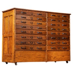 Antique 16-Drawer Quarter-Sawn Oak Rolling Flat File Cabinet