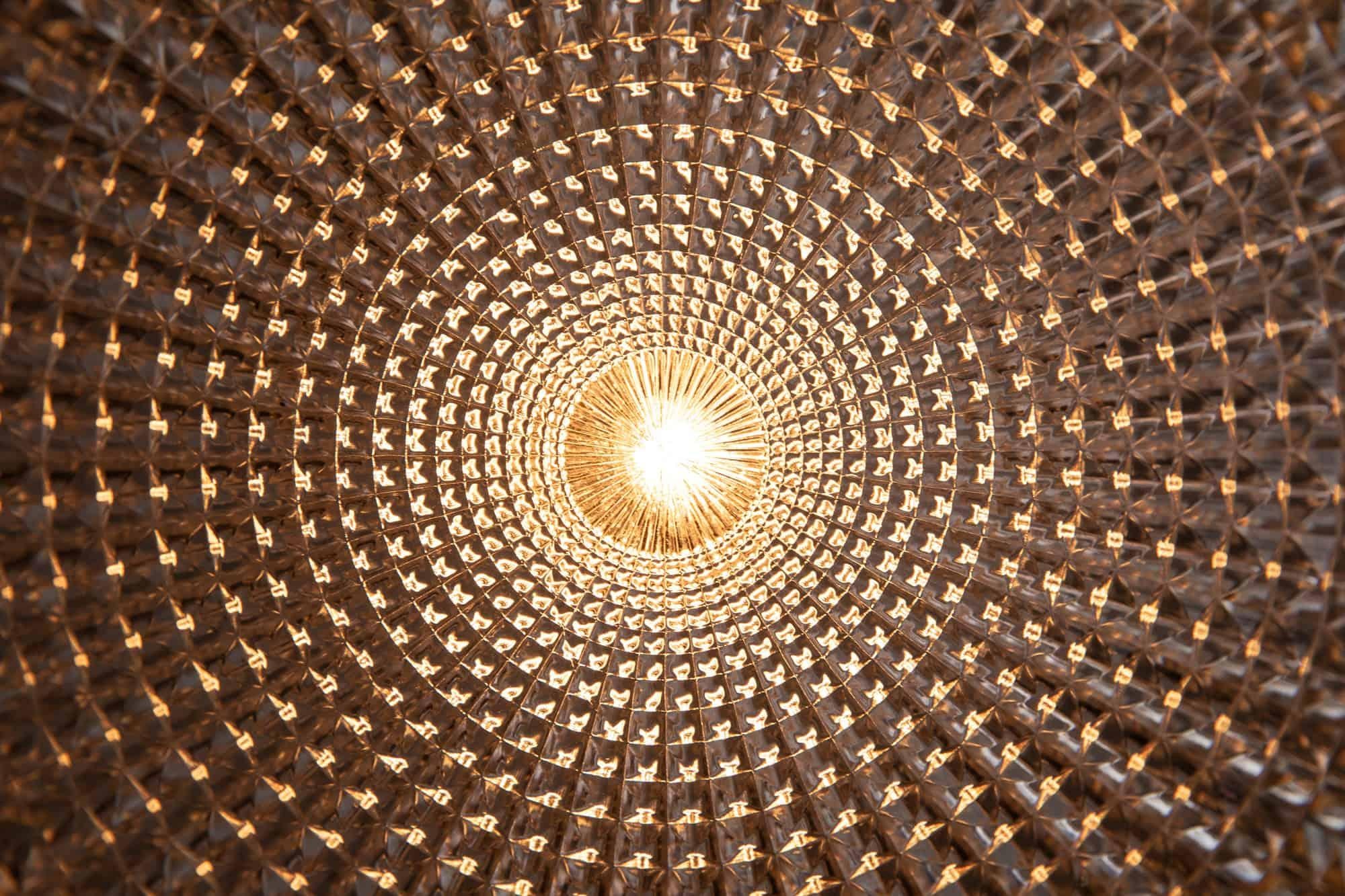 Lámpara de techo antigua de cristal prismático Holophane Blondel de 16