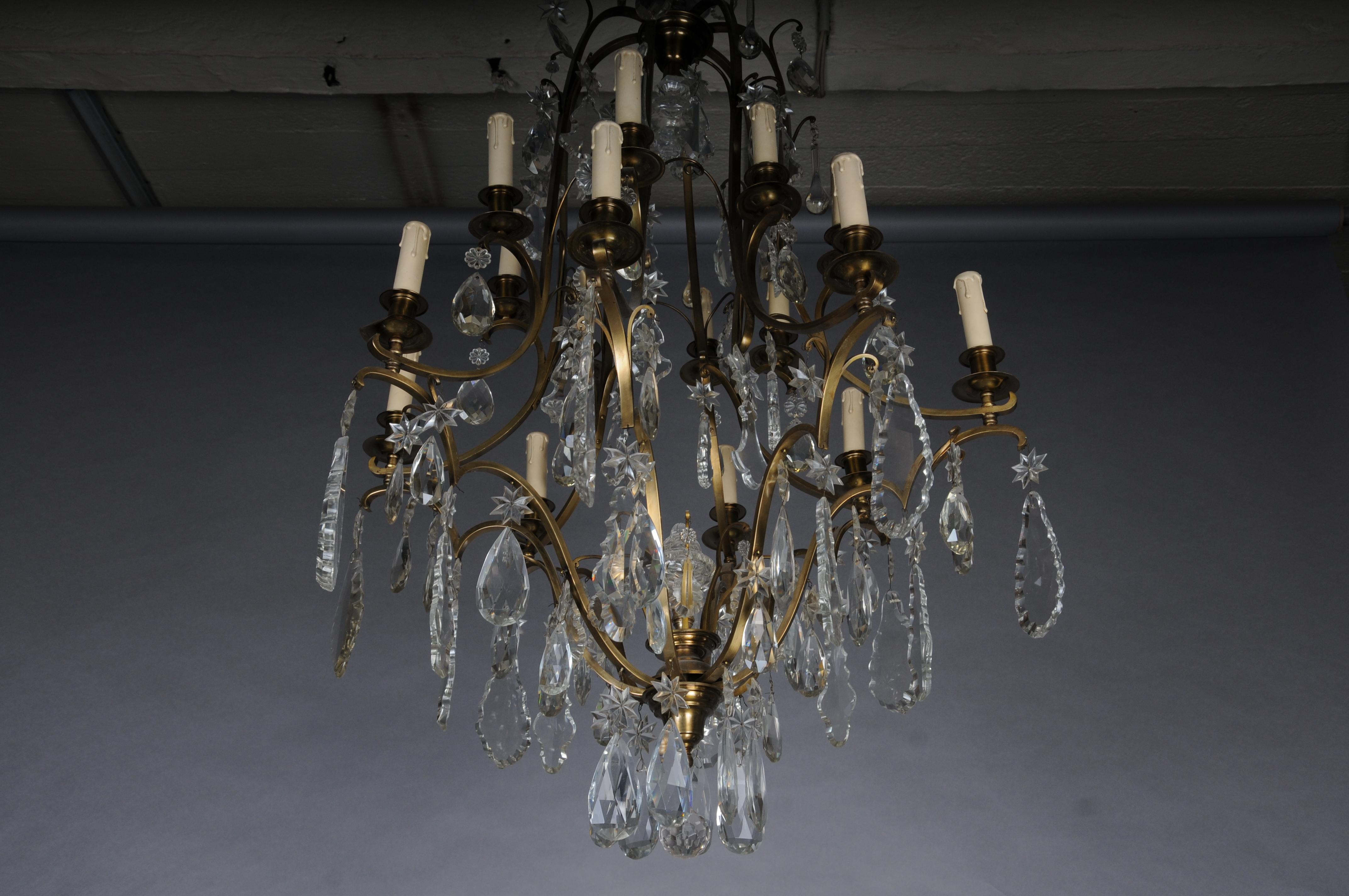 Antico lampadario di cristallo francese a 16 luci, 1930 circa, barocco/Louis XV in vendita 11