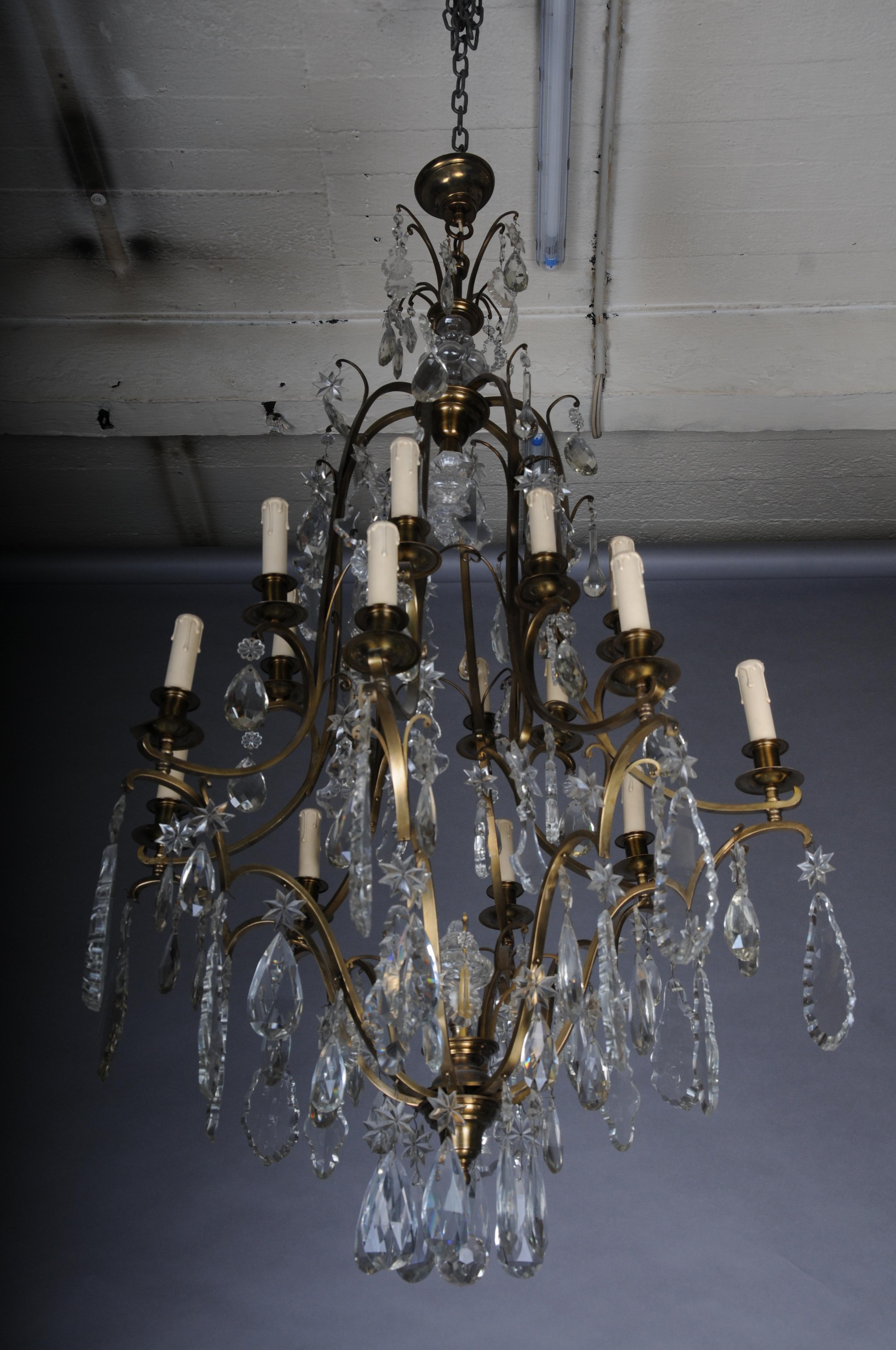 Antico lampadario di cristallo francese a 16 luci, 1930 circa, barocco/Louis XV in vendita 12
