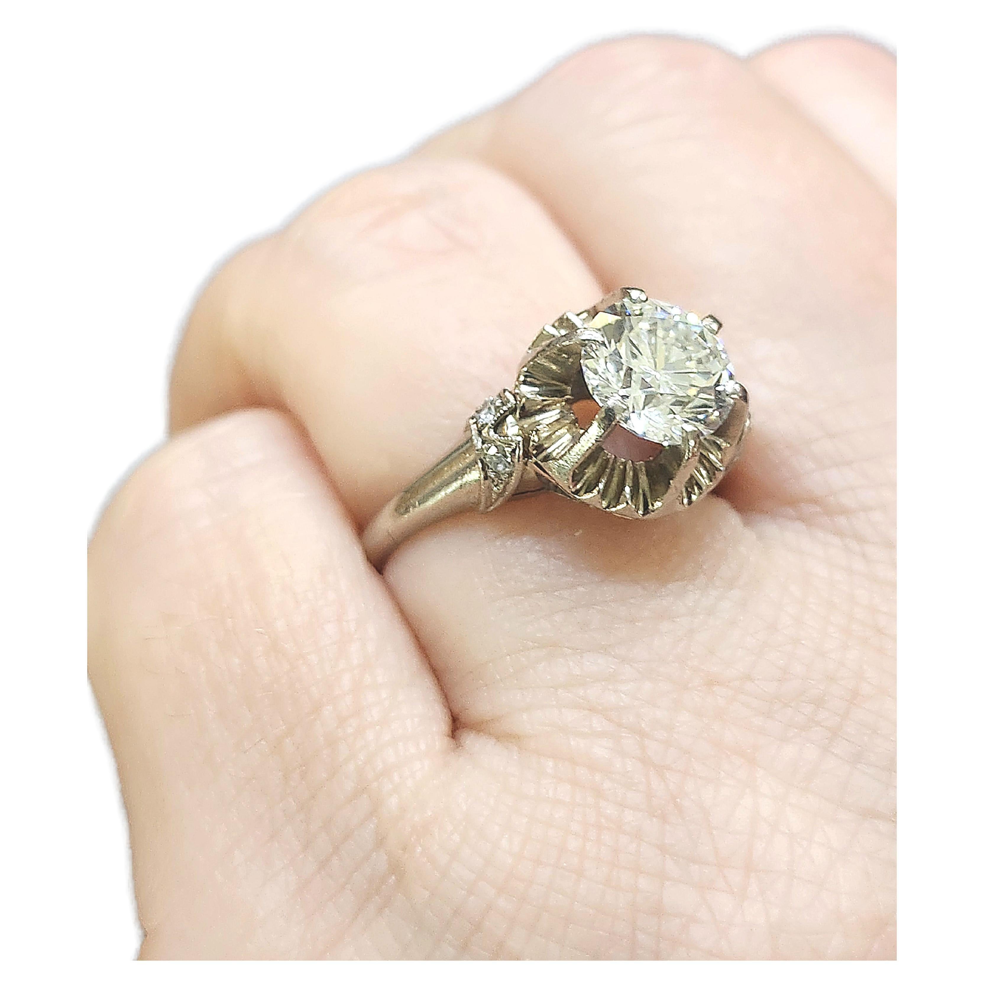 Round Cut Antique 1.60 Carat Diamond Solitaire White Gold Ring  For Sale